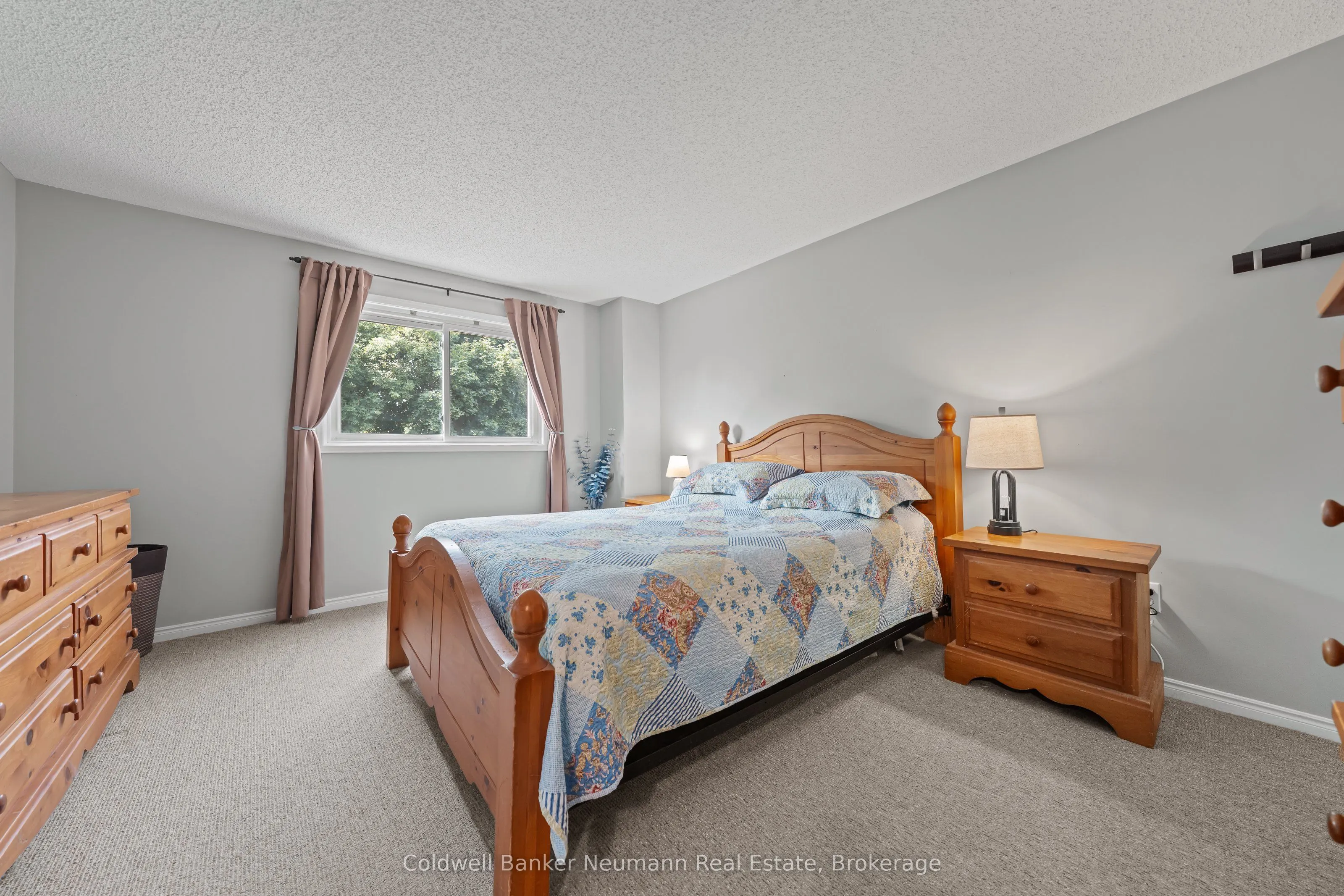 625 Holman Crescent