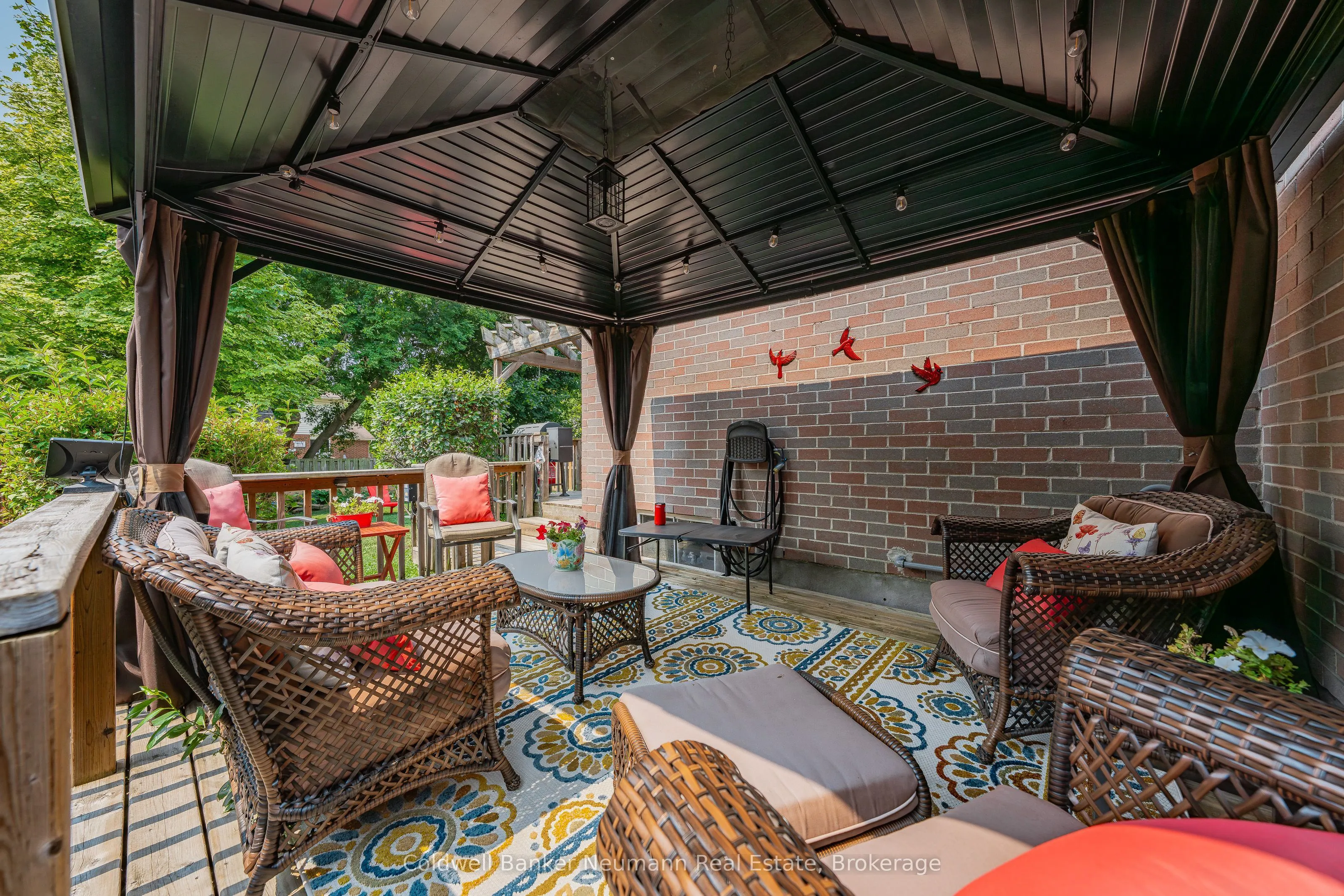 625 Holman Crescent