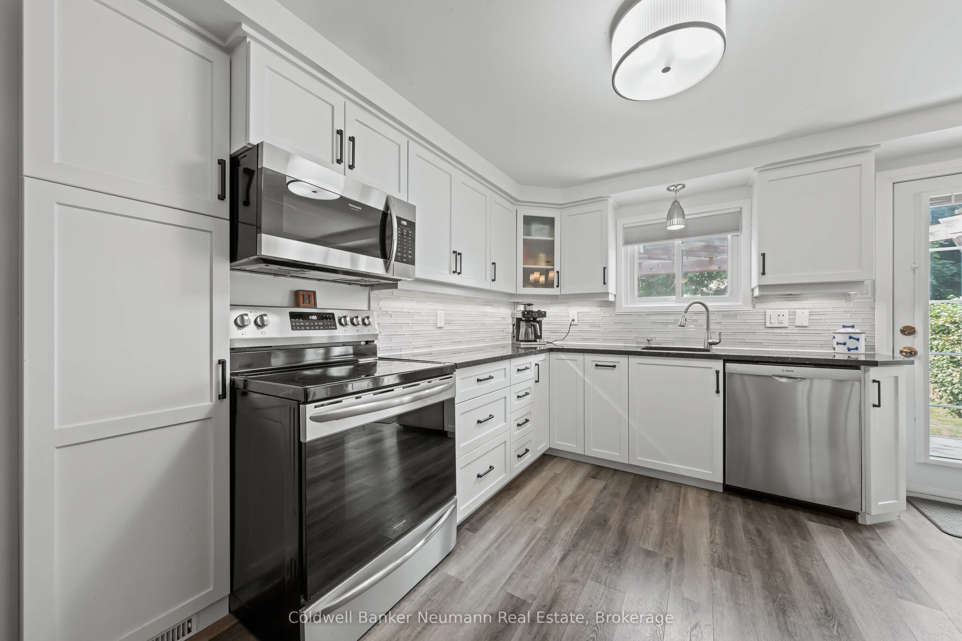 625 Holman Crescent
