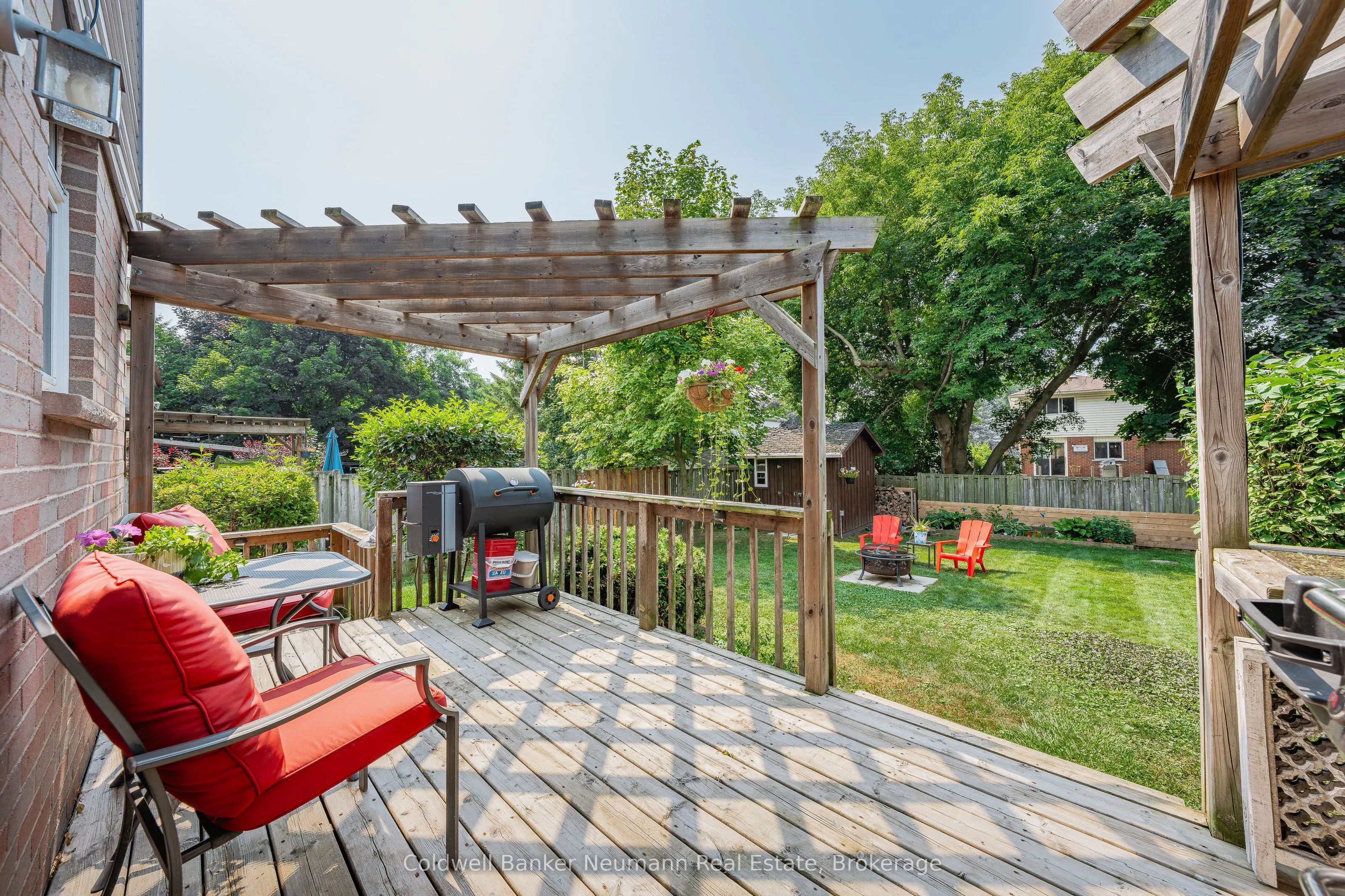 625 Holman Crescent