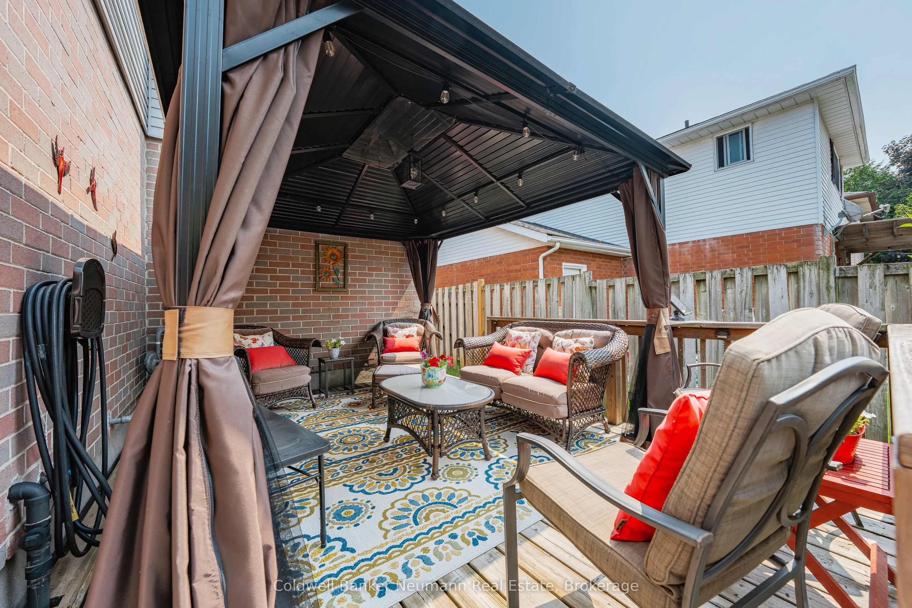625 Holman Crescent