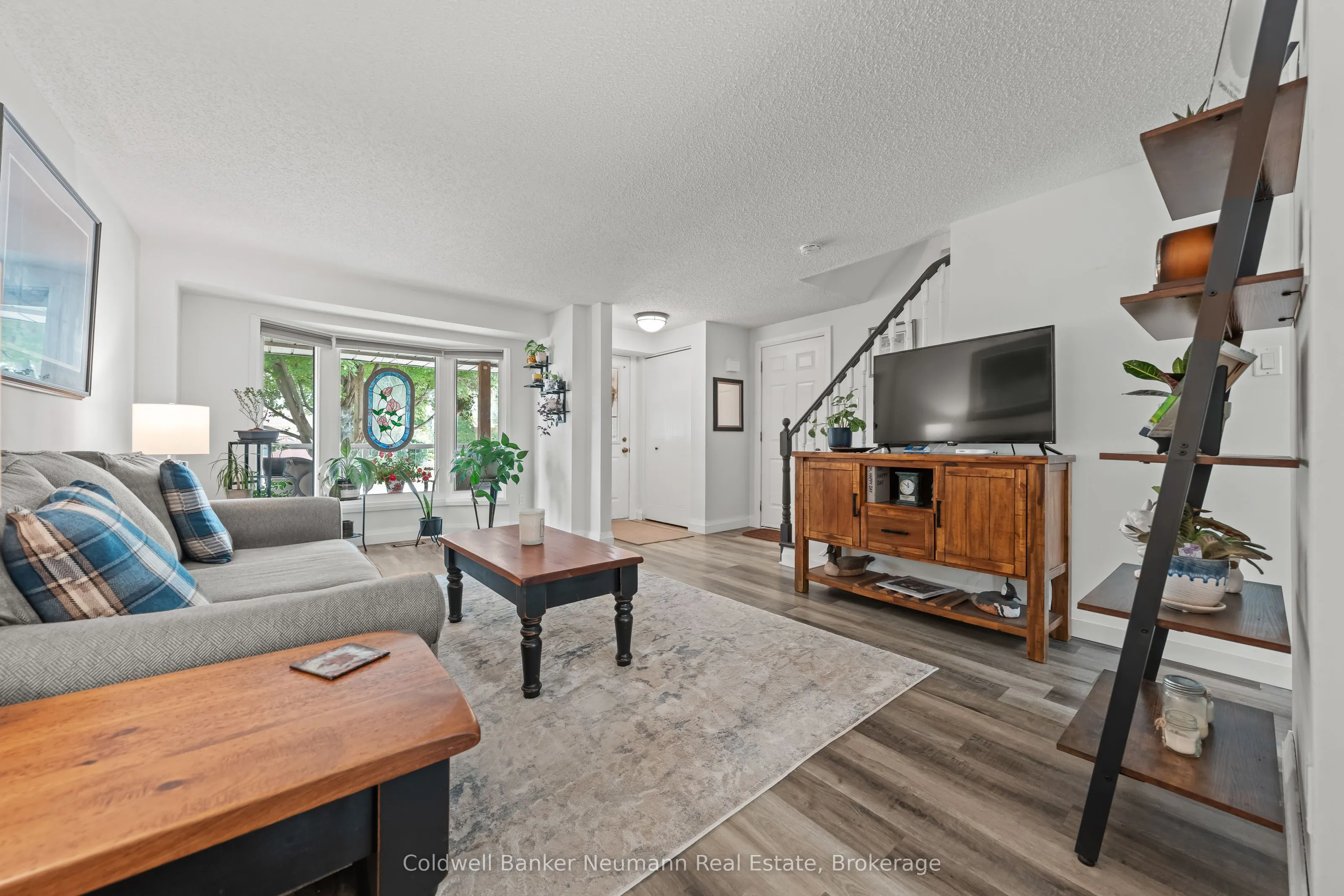 625 Holman Crescent
