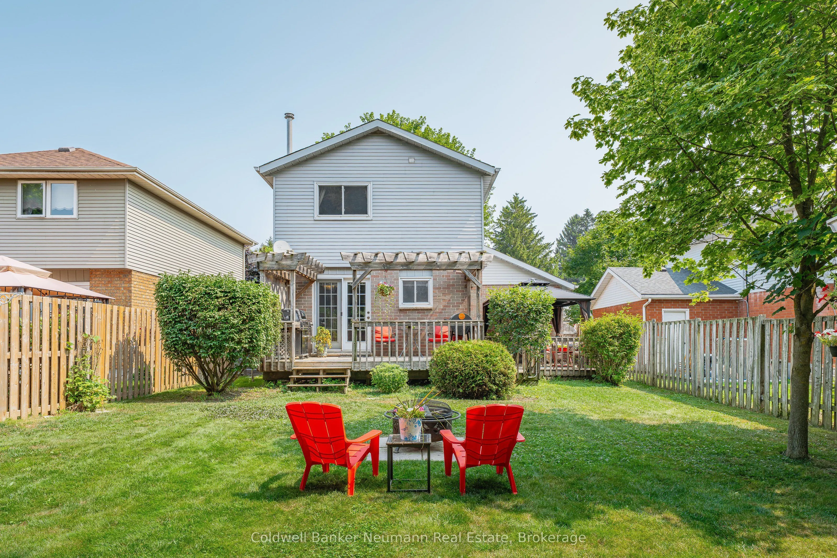 625 Holman Crescent