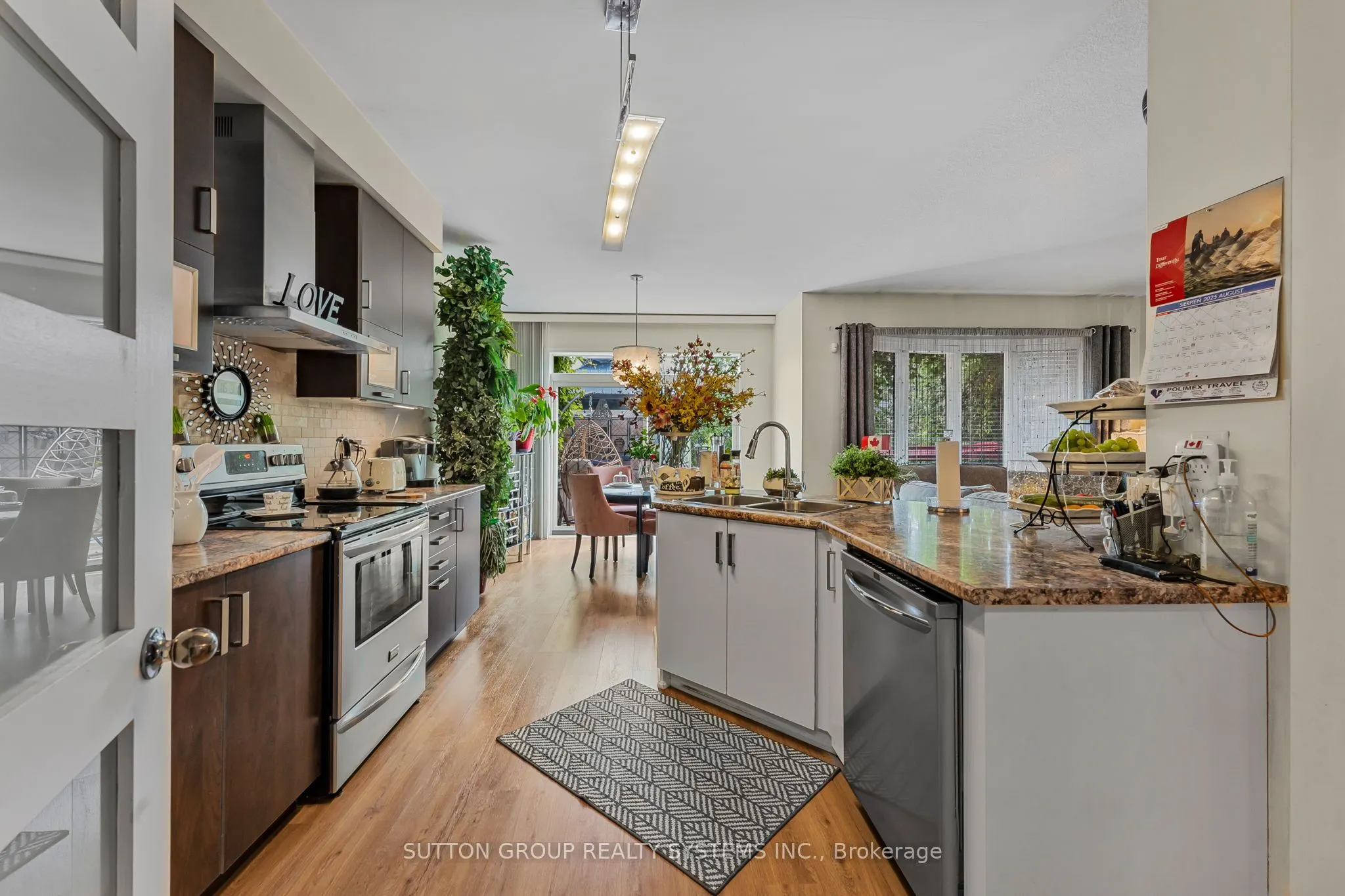 8424 Mulberry Drive