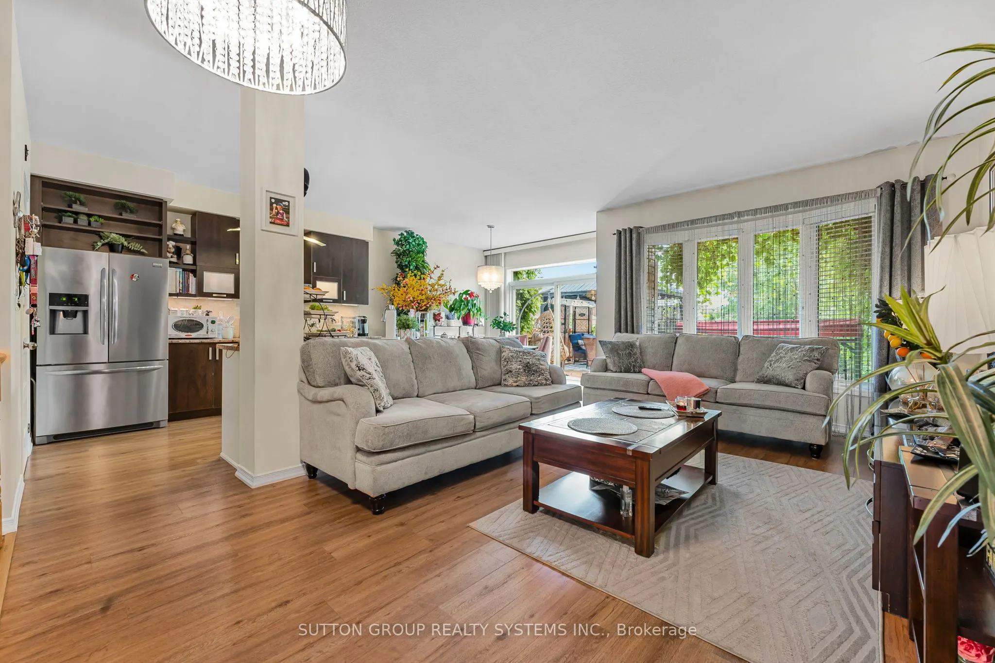 8424 Mulberry Drive