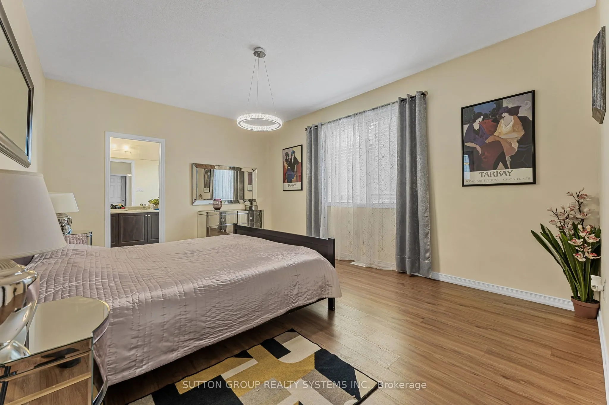 8424 Mulberry Drive