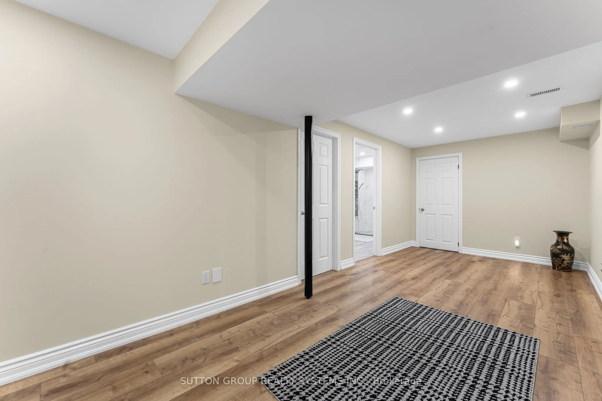 8424 Mulberry Drive