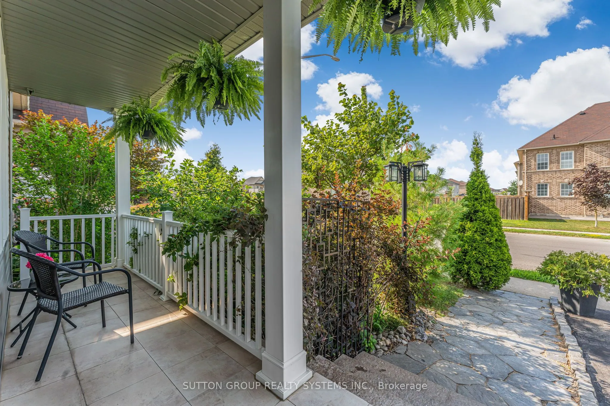 8424 Mulberry Drive