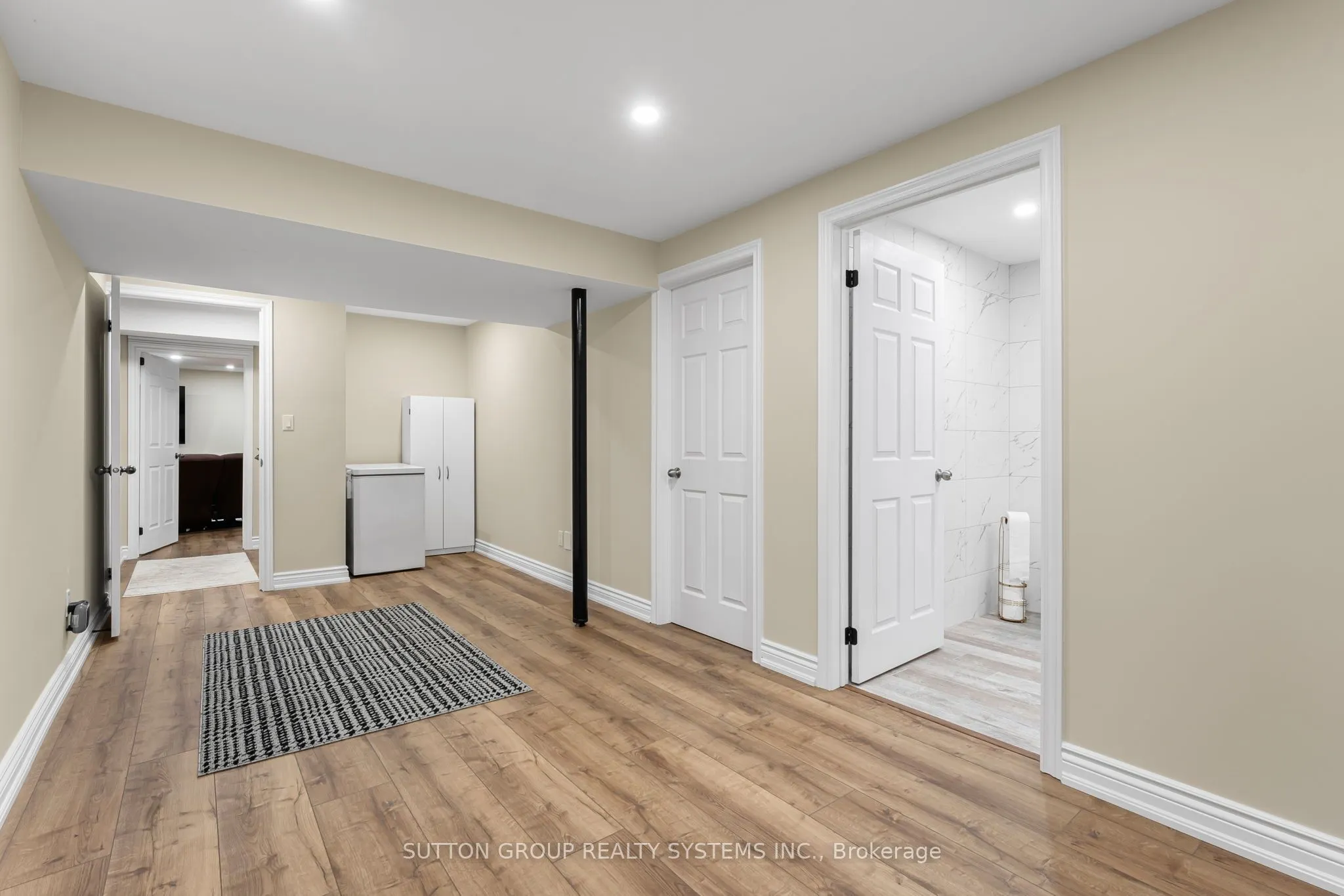 8424 Mulberry Drive