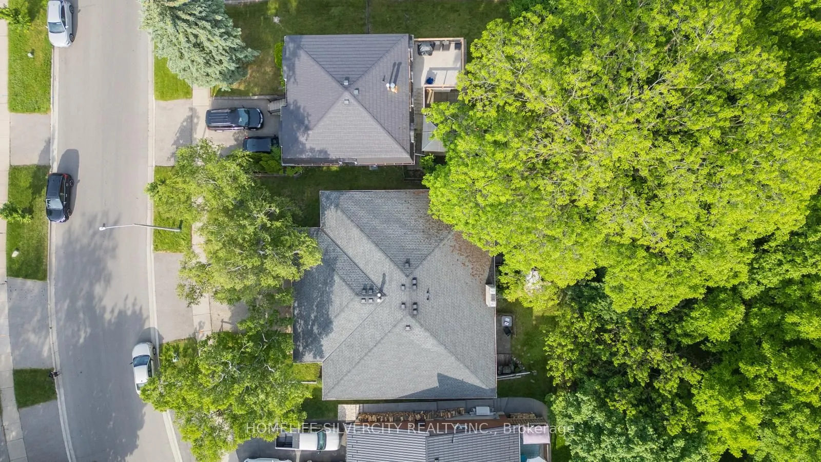 196 Millwood Crescent