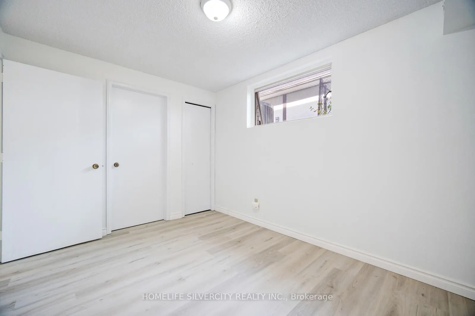 196 Millwood Crescent