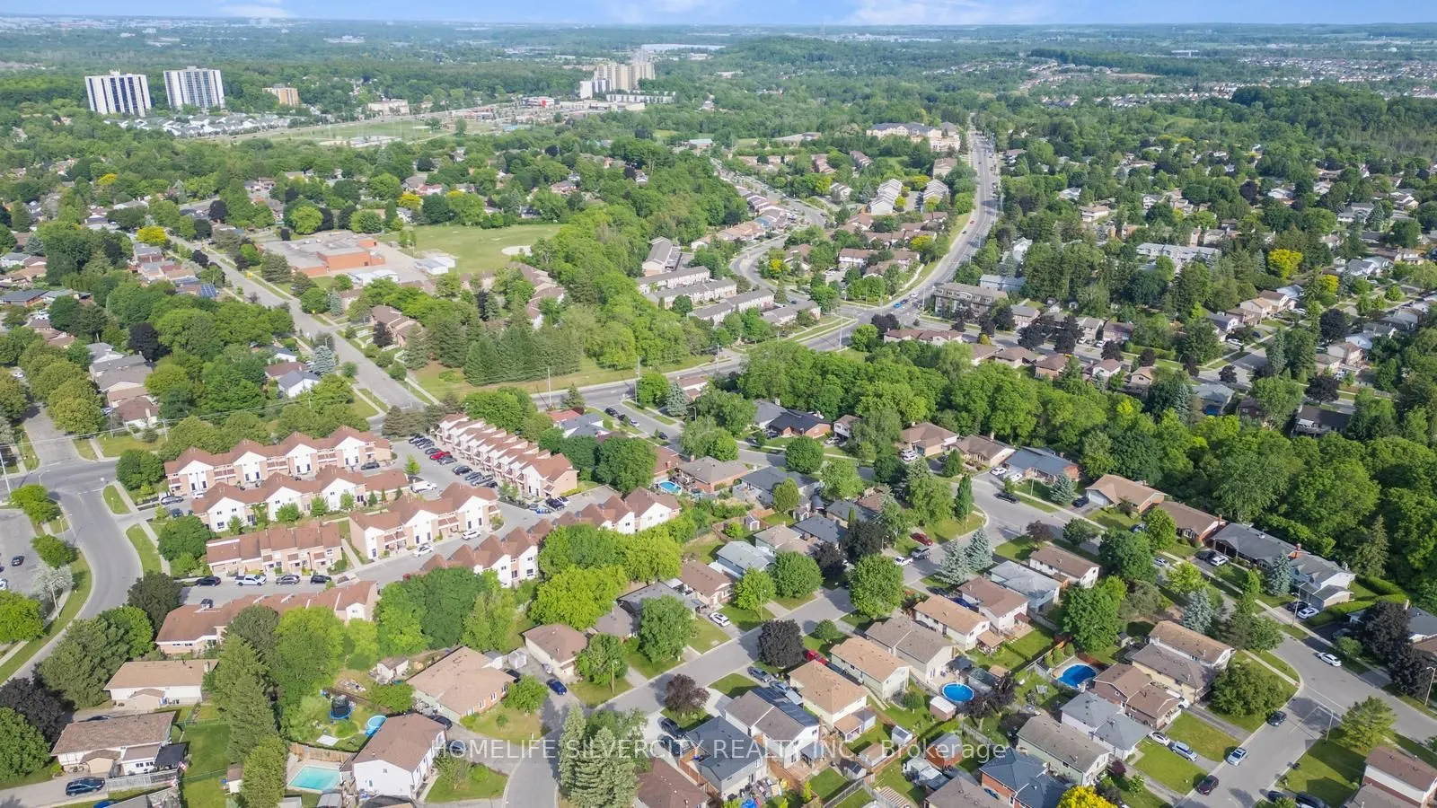 196 Millwood Crescent