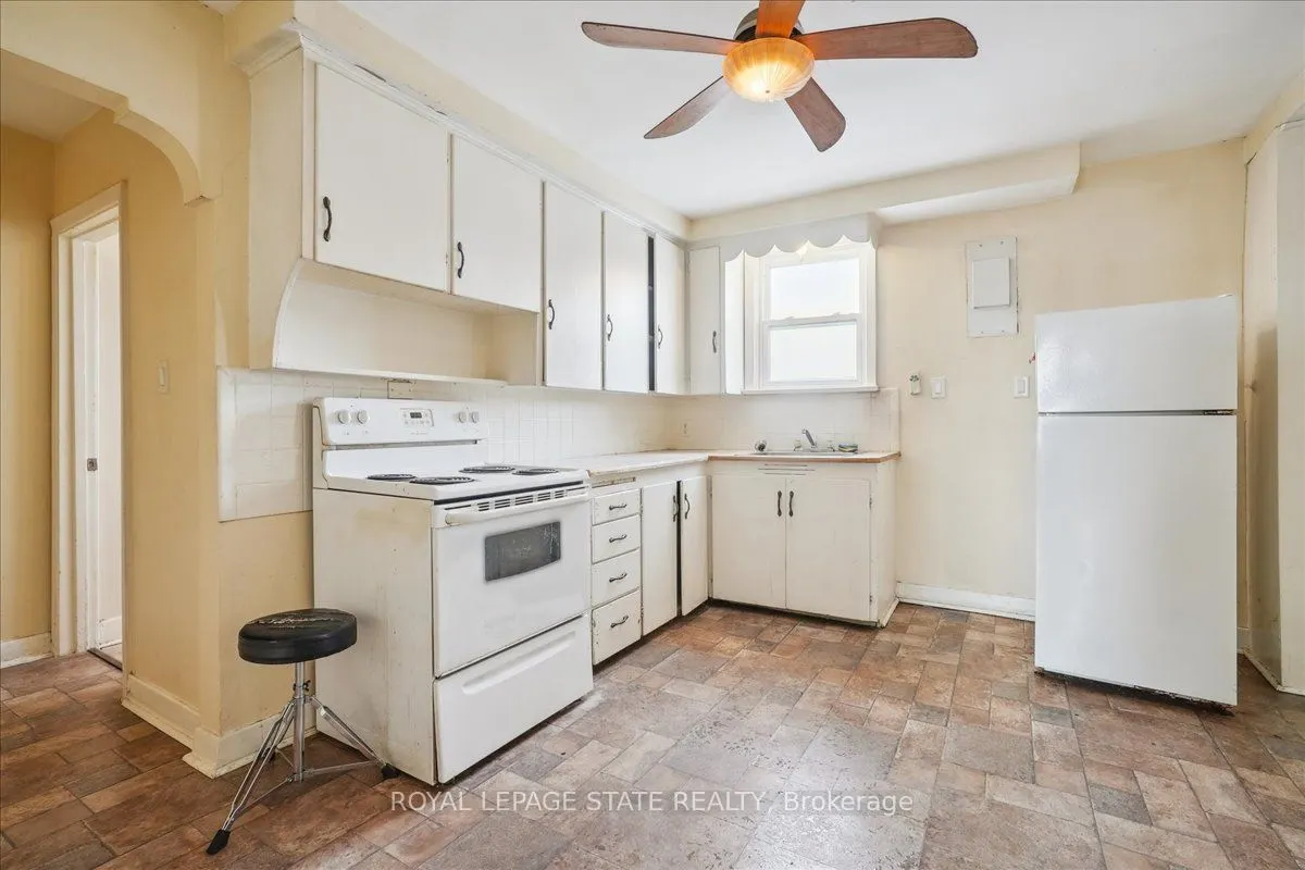 63 Pelham Road