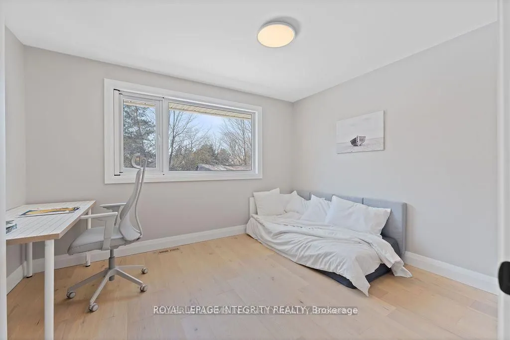 3440 Woodroffe Avenue