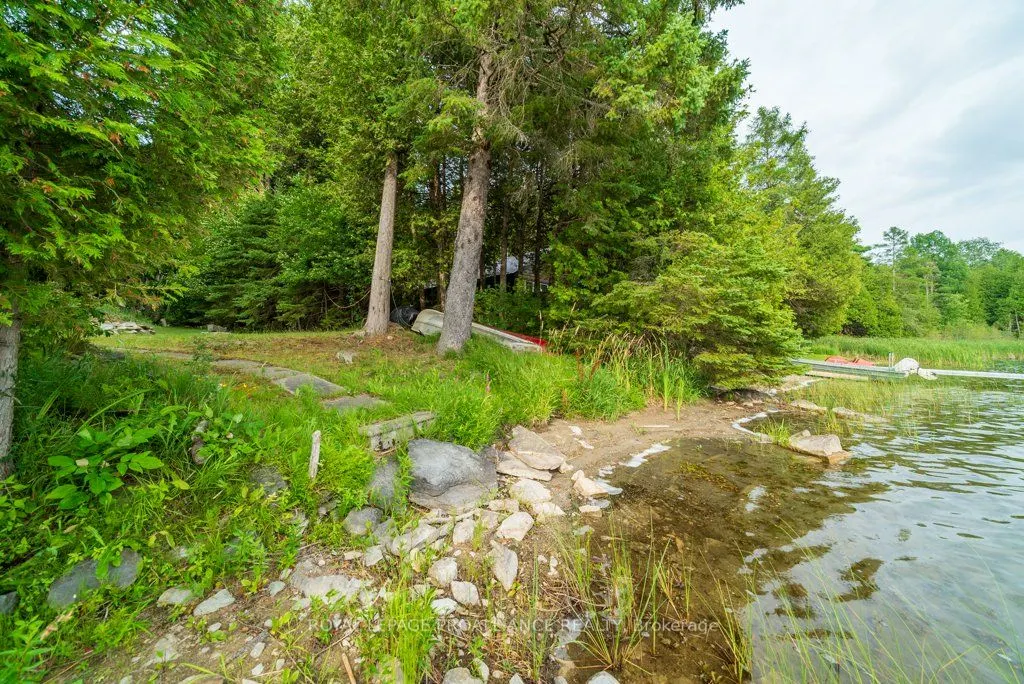 1087C Hills Lake Road