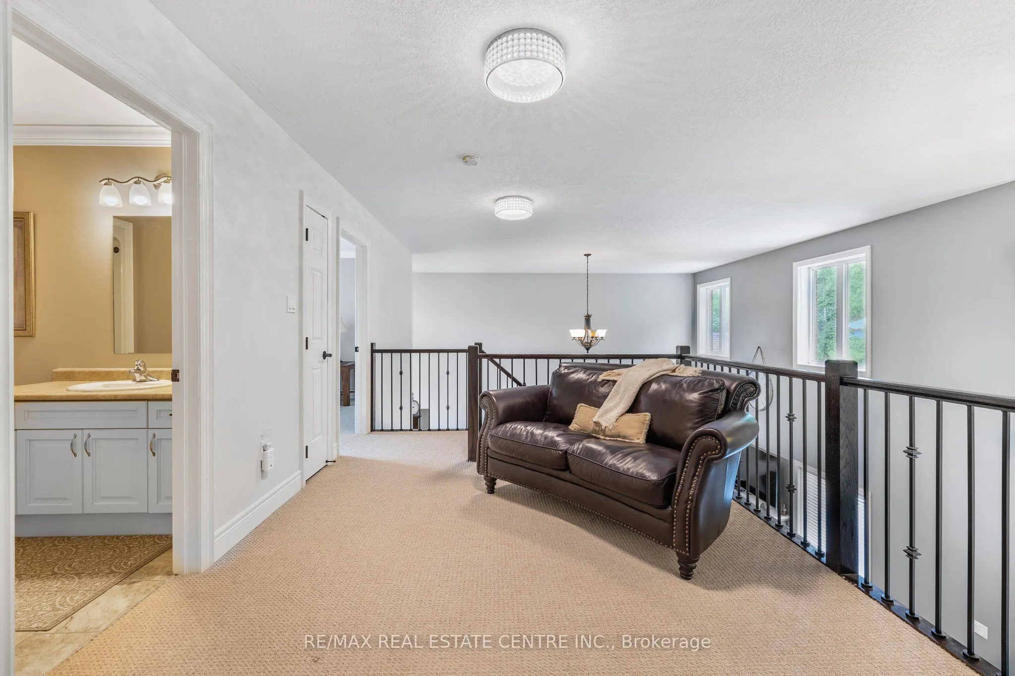 2 Ashlea Lane