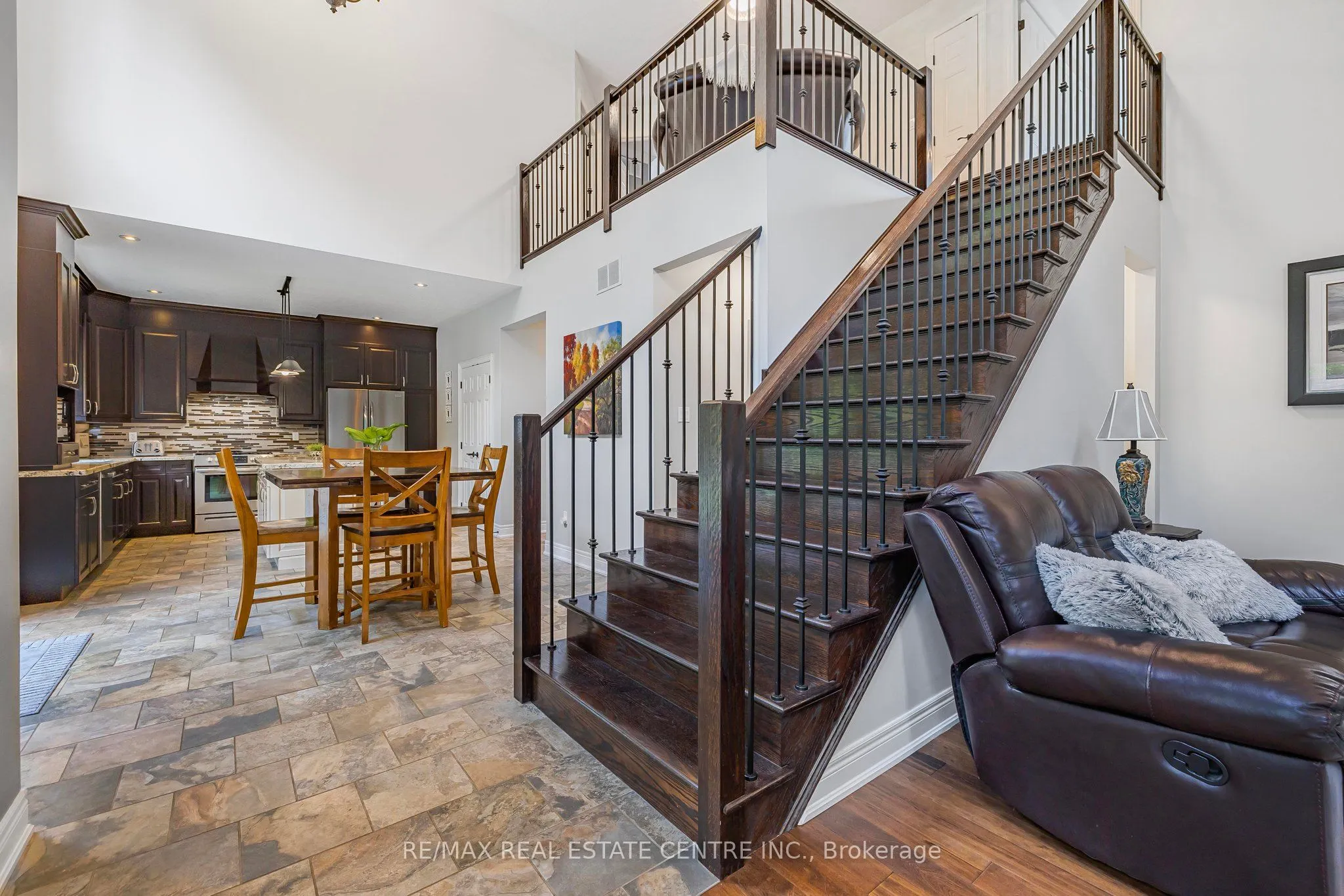2 Ashlea Lane