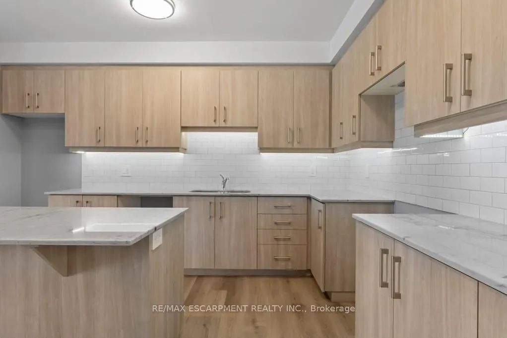 5002 King Street, #508