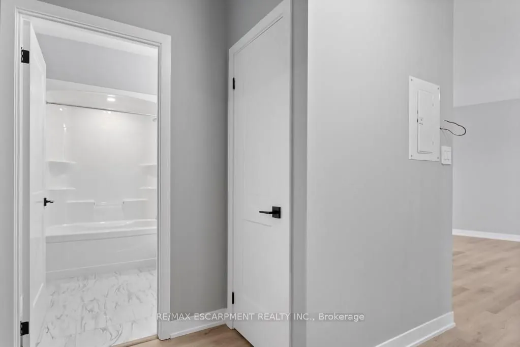 5002 King Street, #508