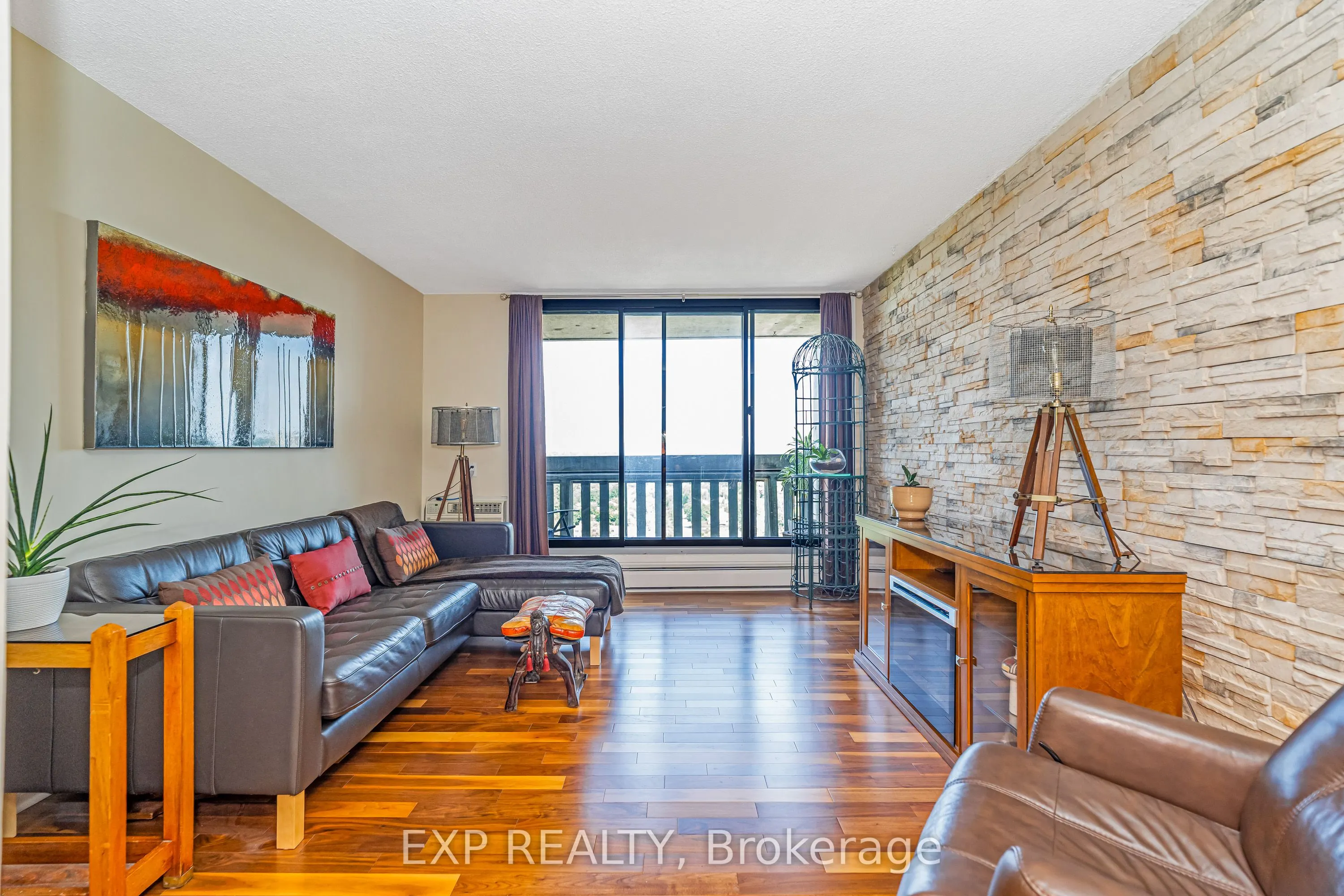 415 Greenview Avenue, #1301
