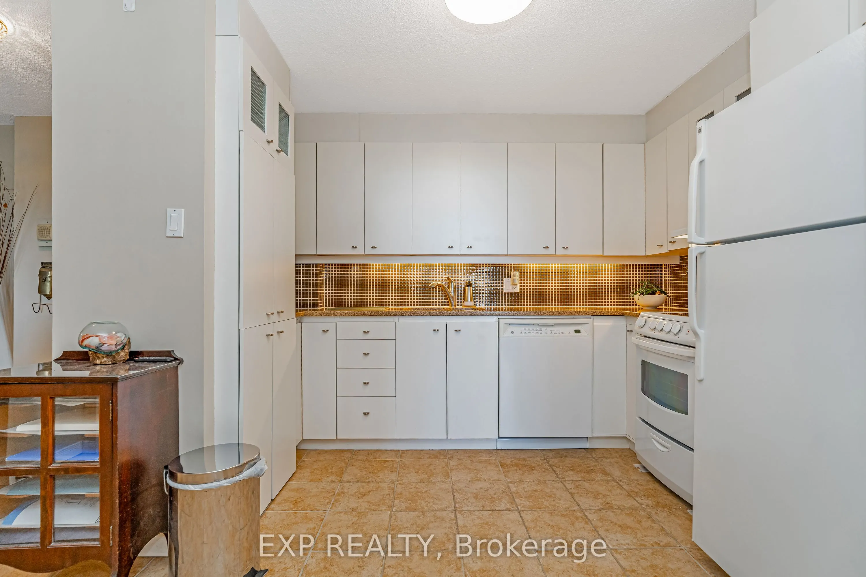 415 Greenview Avenue, #1301