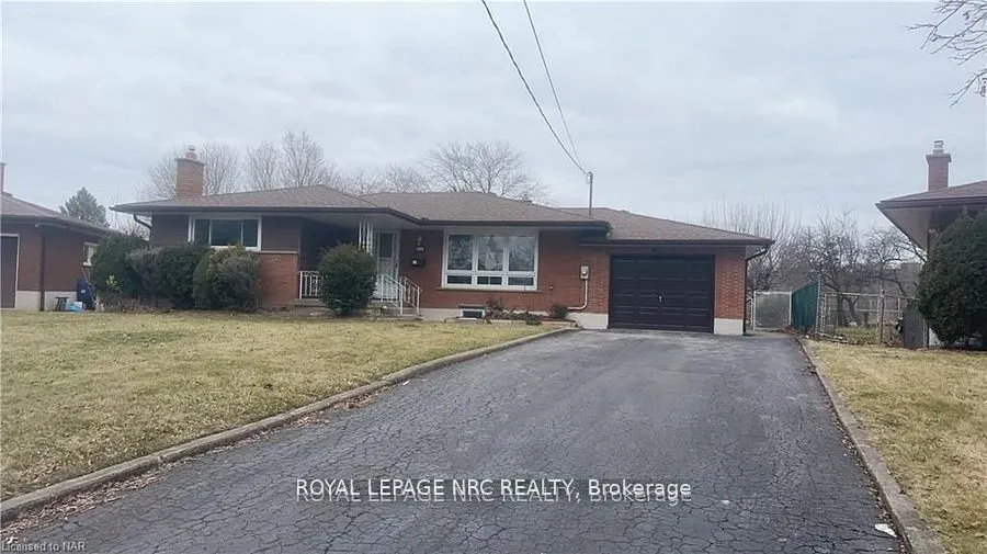 31 Joanna Drive, #Upper