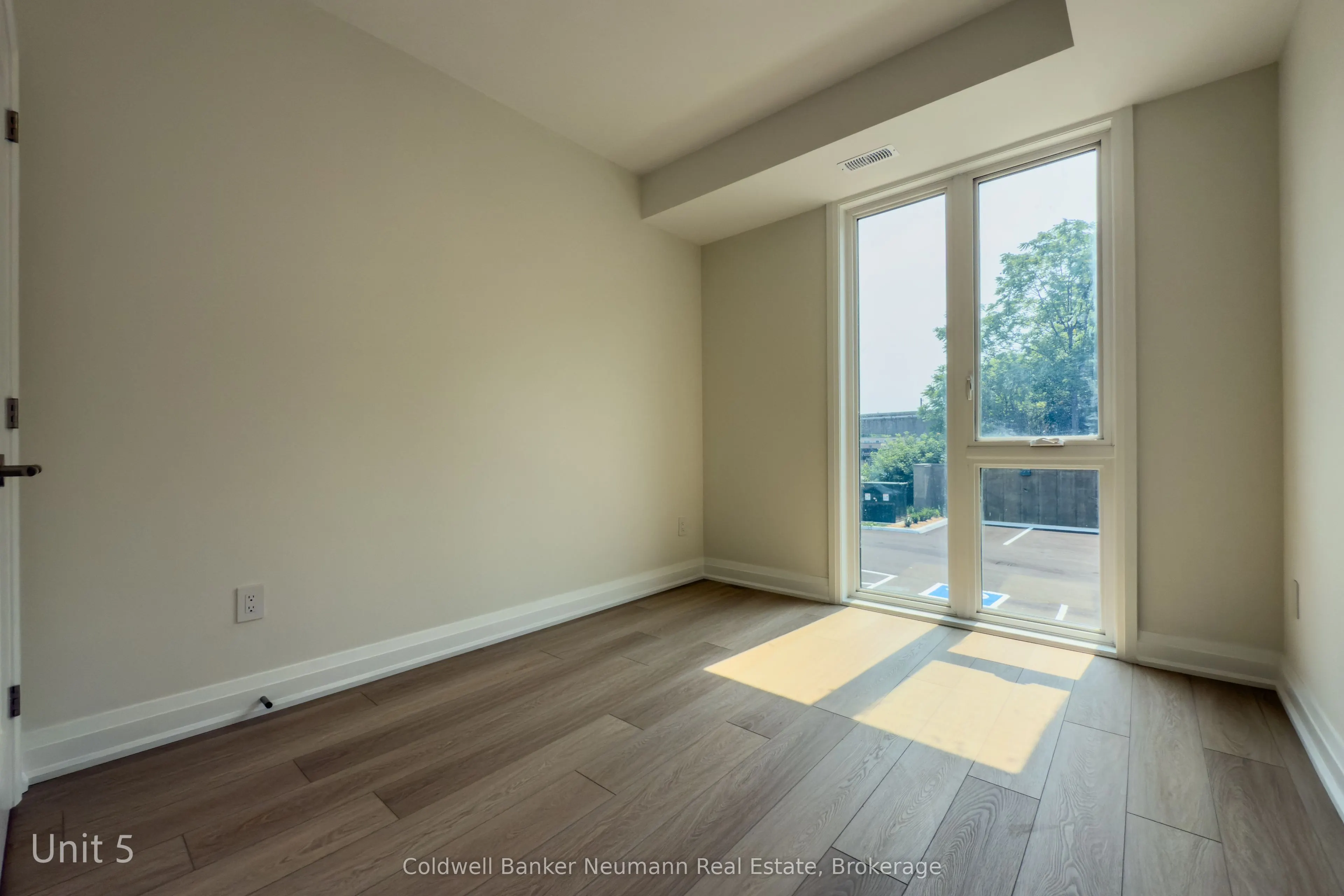 14 Stevenson Street N, #5