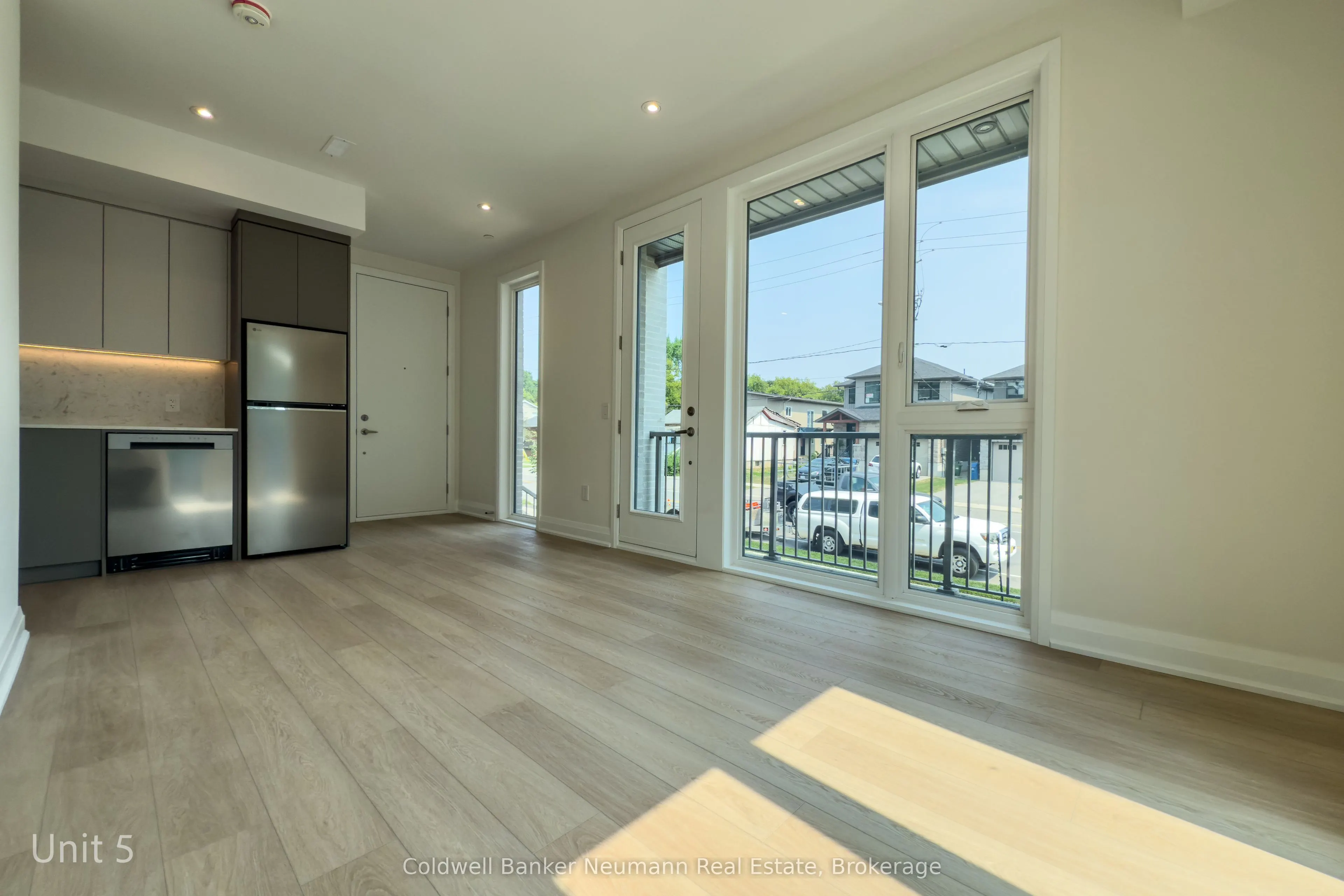 14 Stevenson Street N, #5