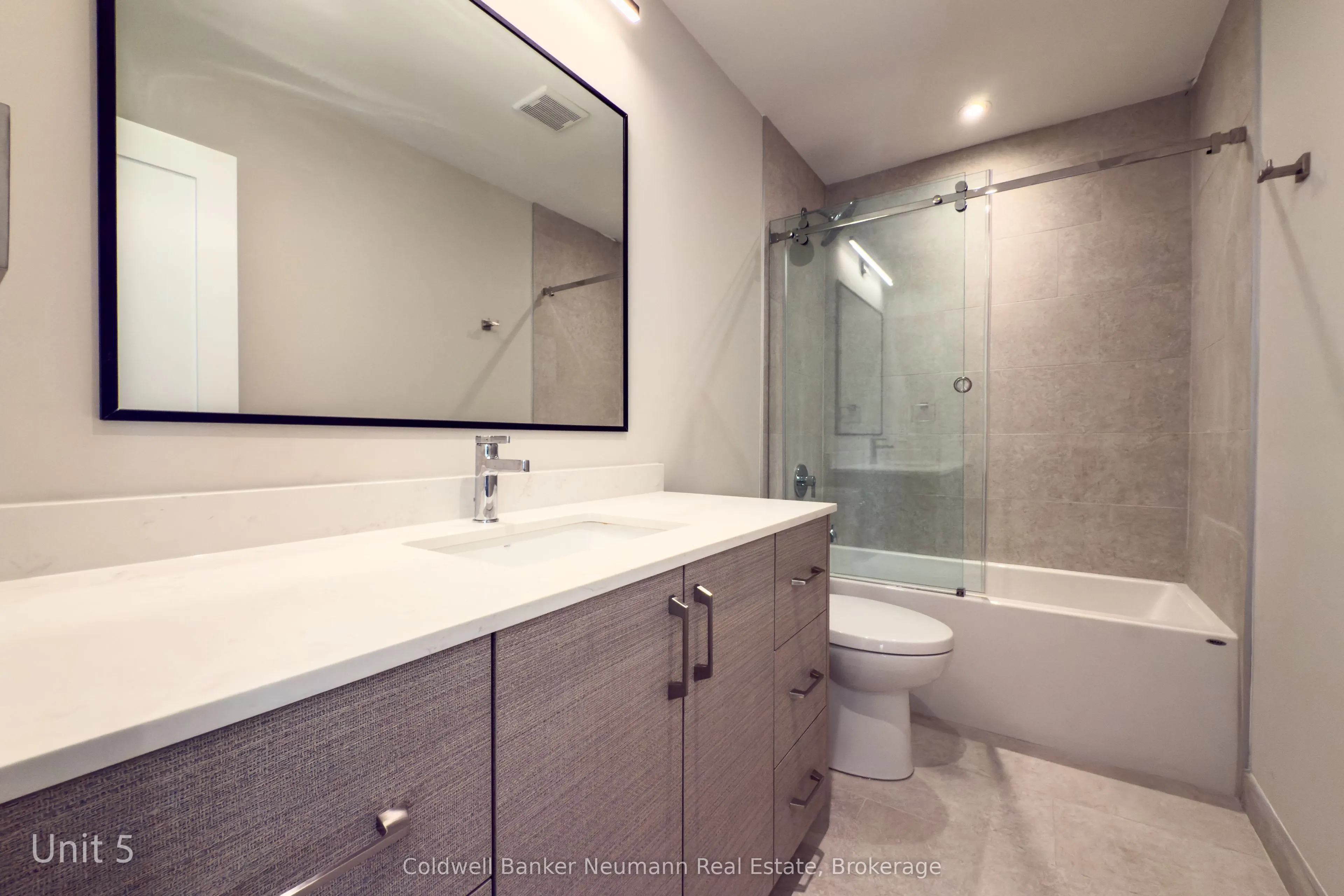 14 Stevenson Street N, #5