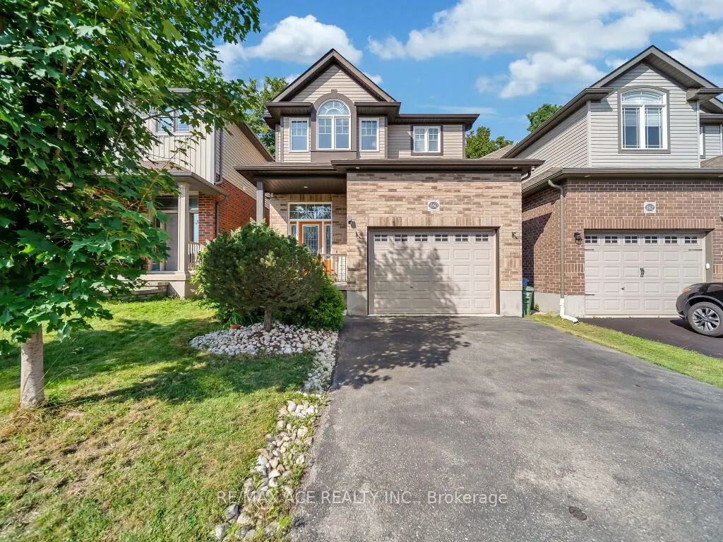 160 Kemp Crescent E