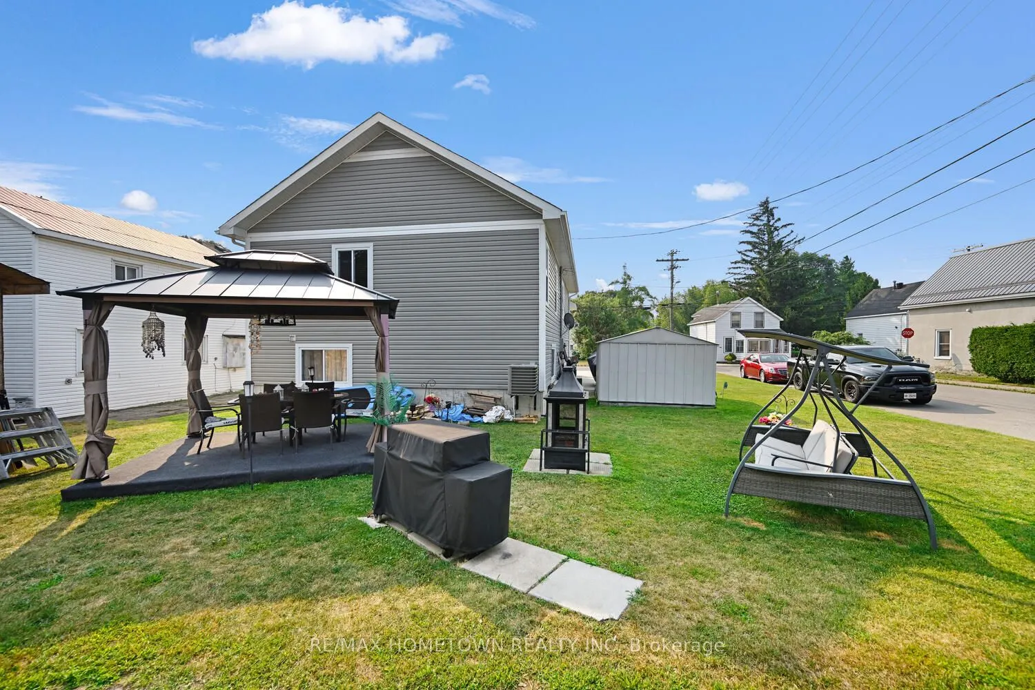 182 Wood Street E