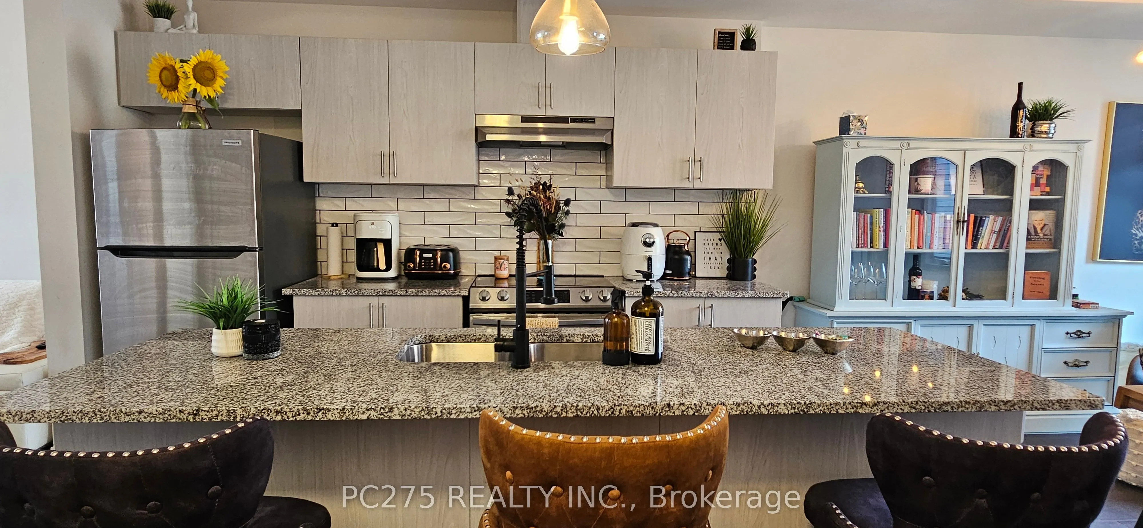 2 Willow Street, #34