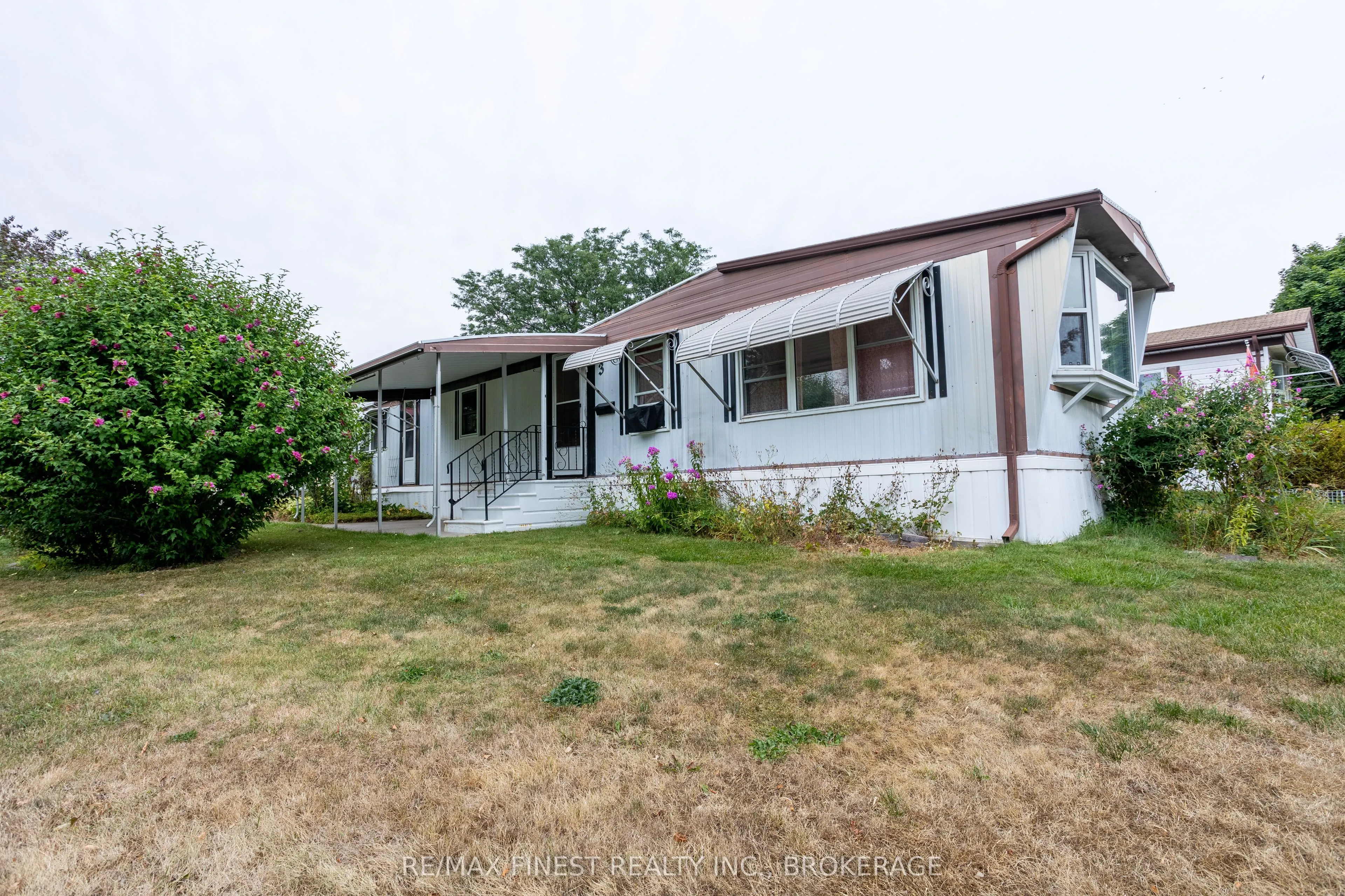 3 Wentworth Drive