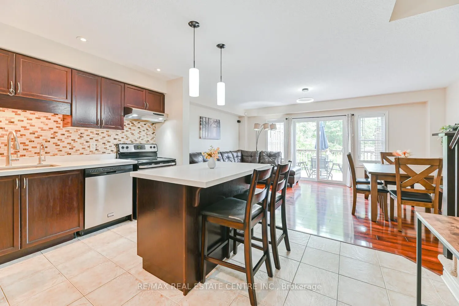 535 Margaret Street, #4