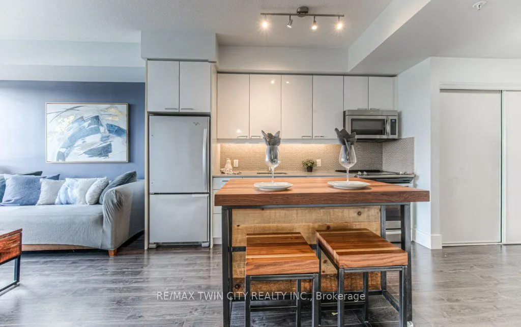 155 St Leger Street, #401