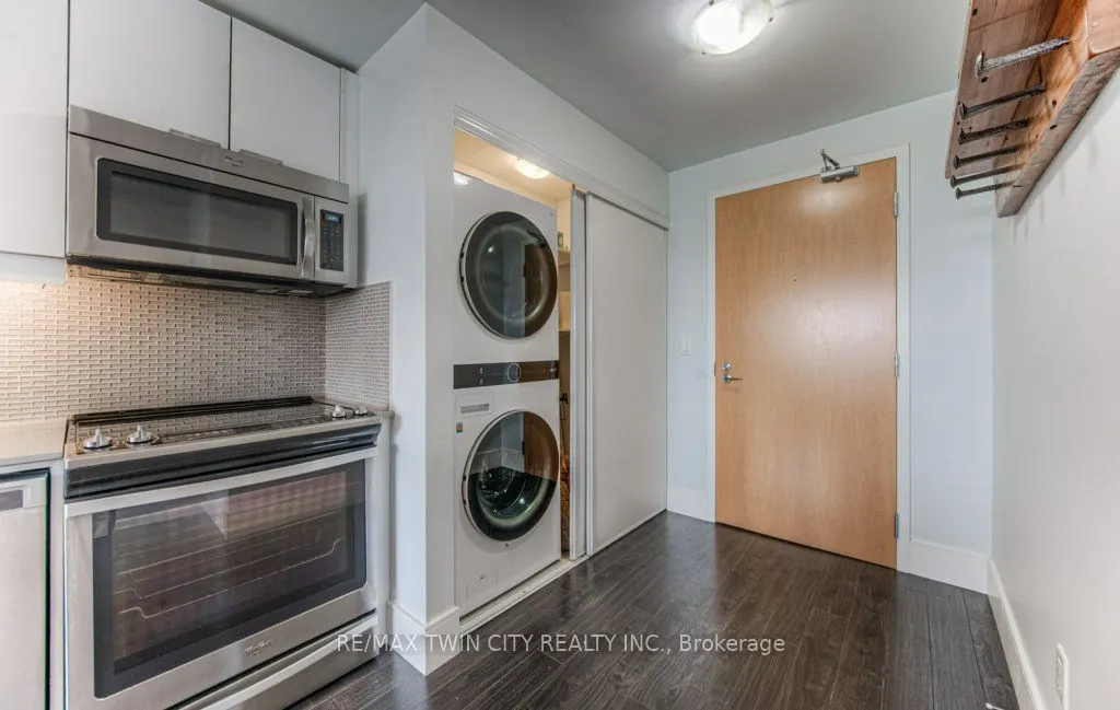 155 St Leger Street, #401