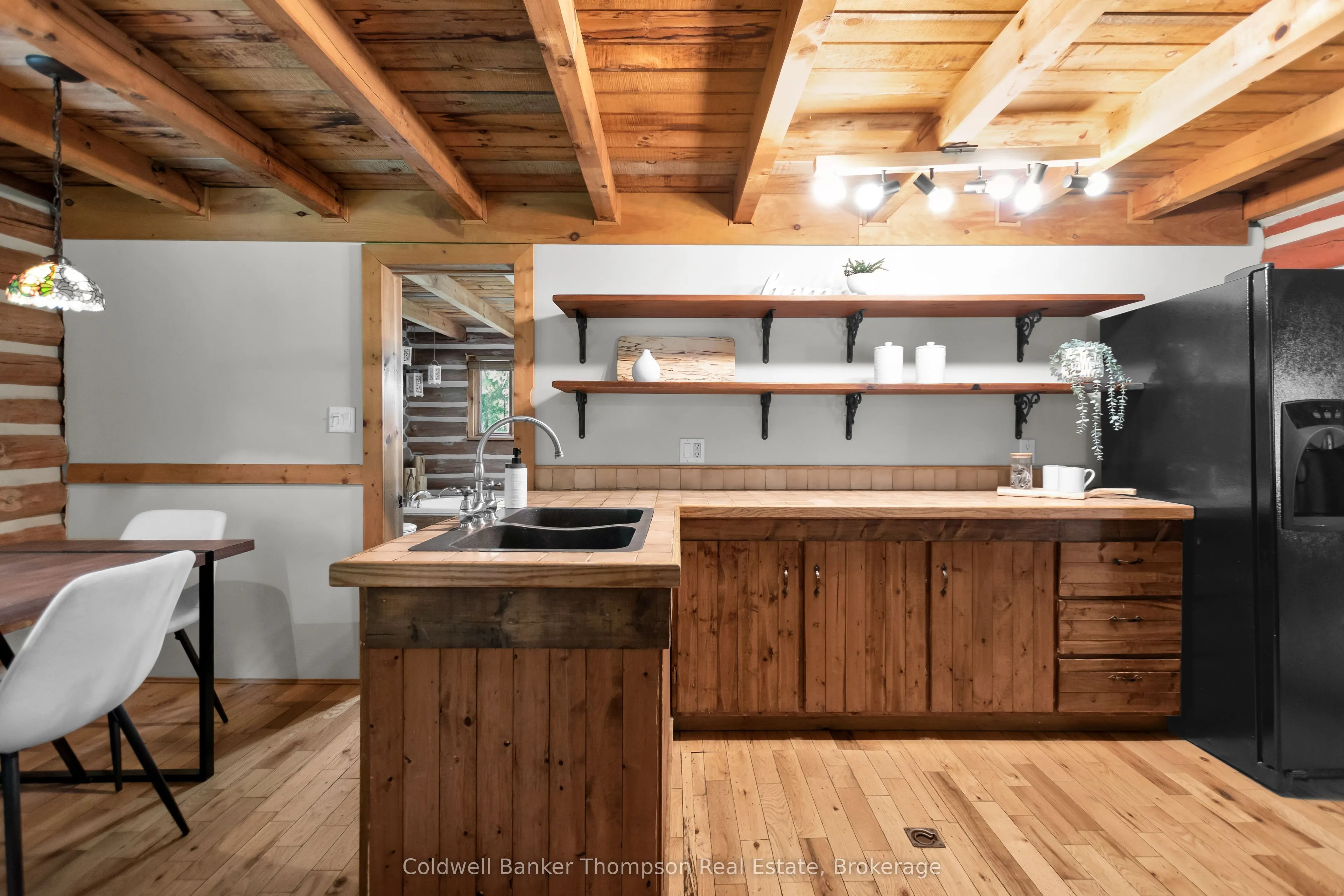 3575 Ravenscliffe Road