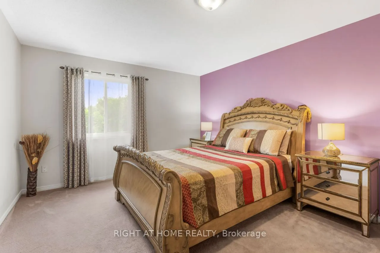 2383 Glandriel Crescent