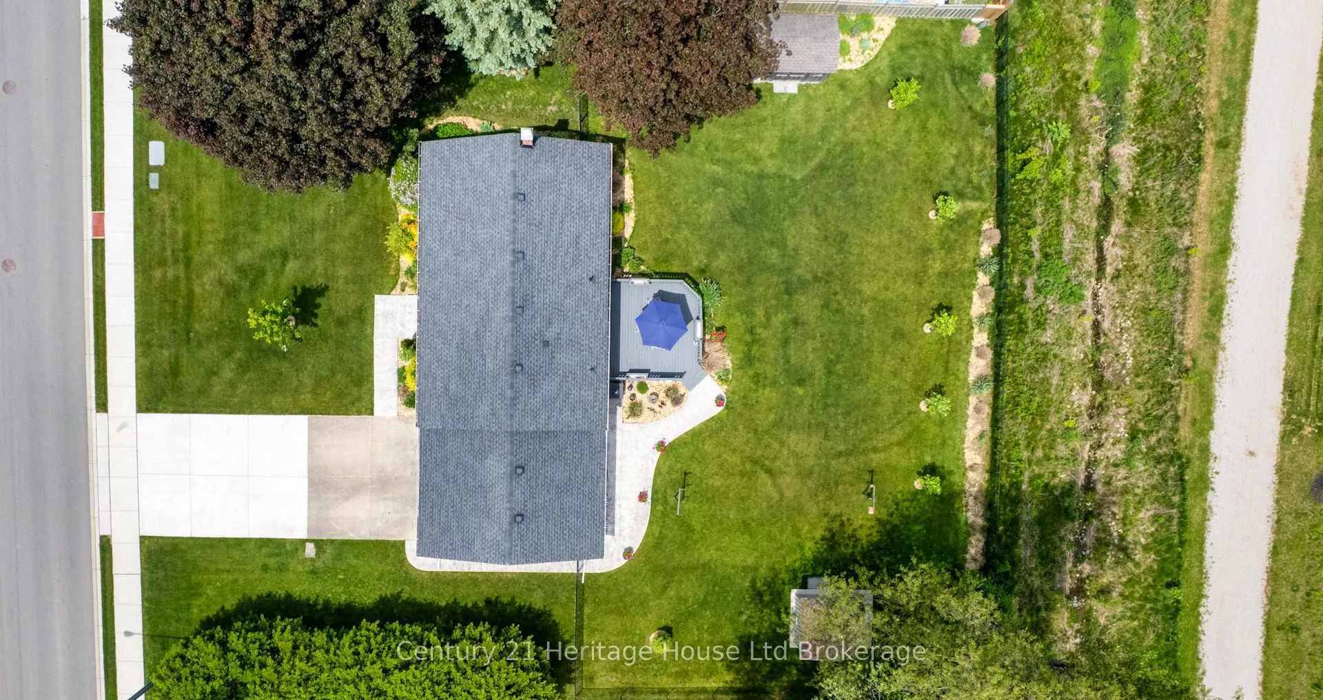 35 Tanager Drive