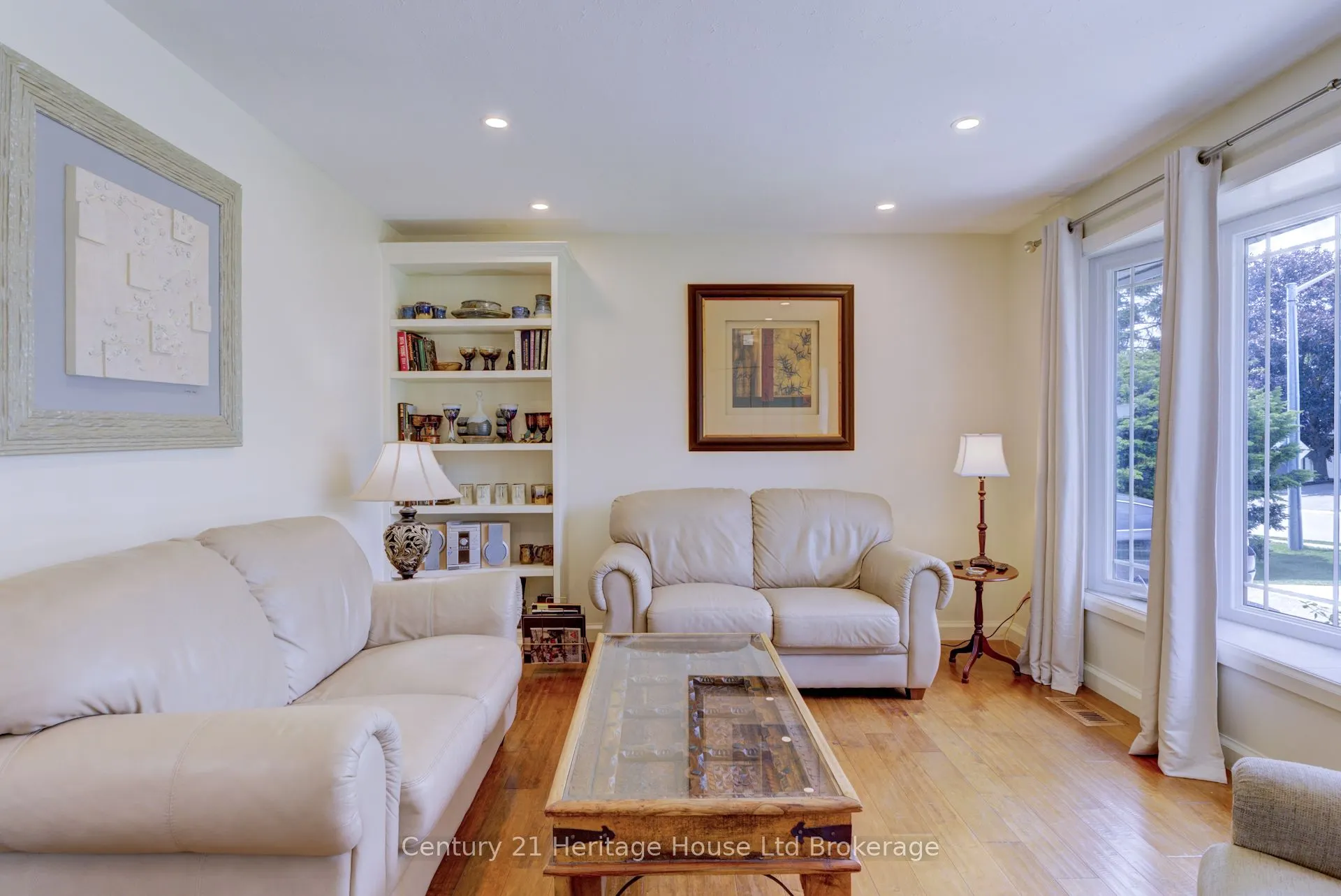 35 Tanager Drive