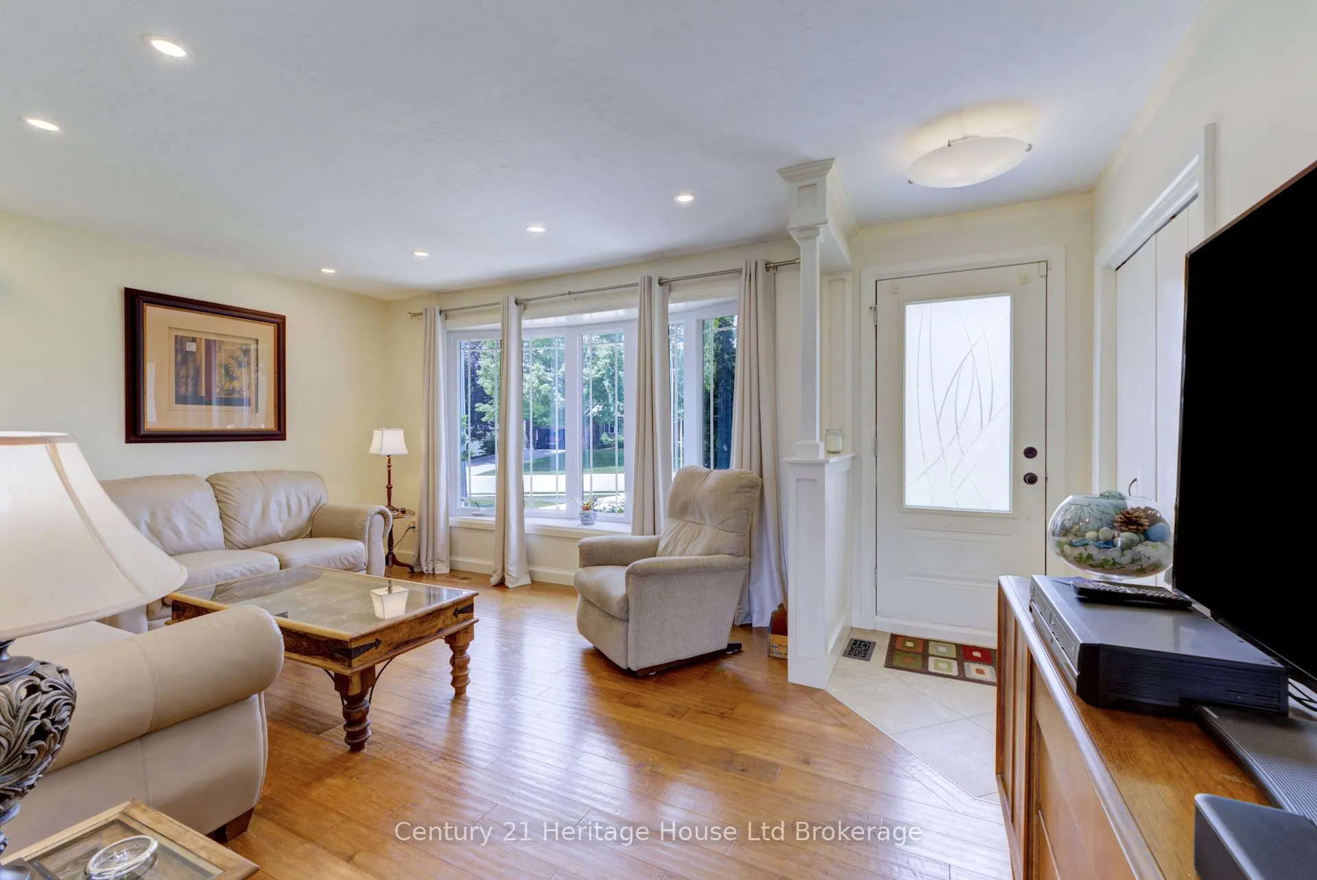 35 Tanager Drive