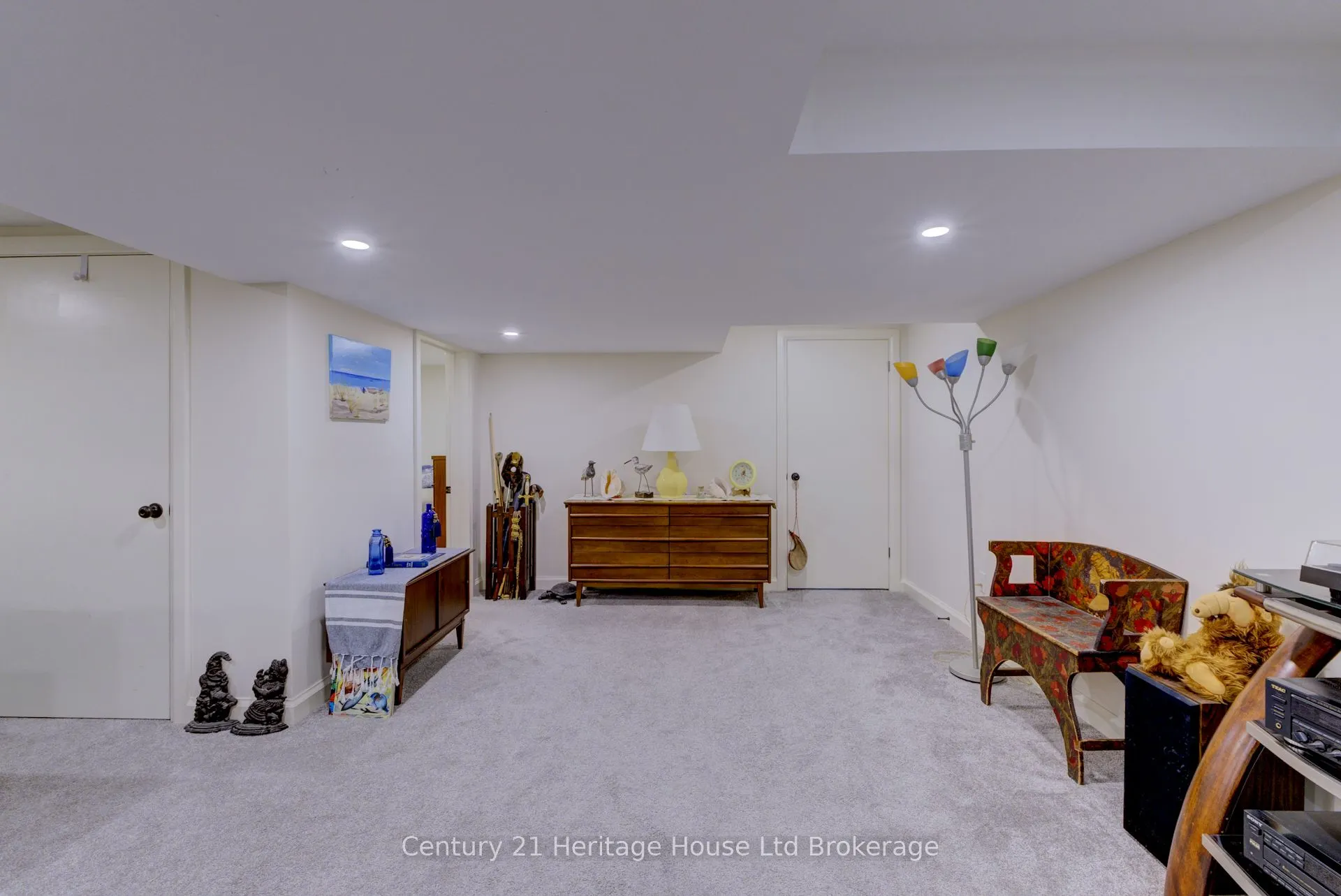35 Tanager Drive