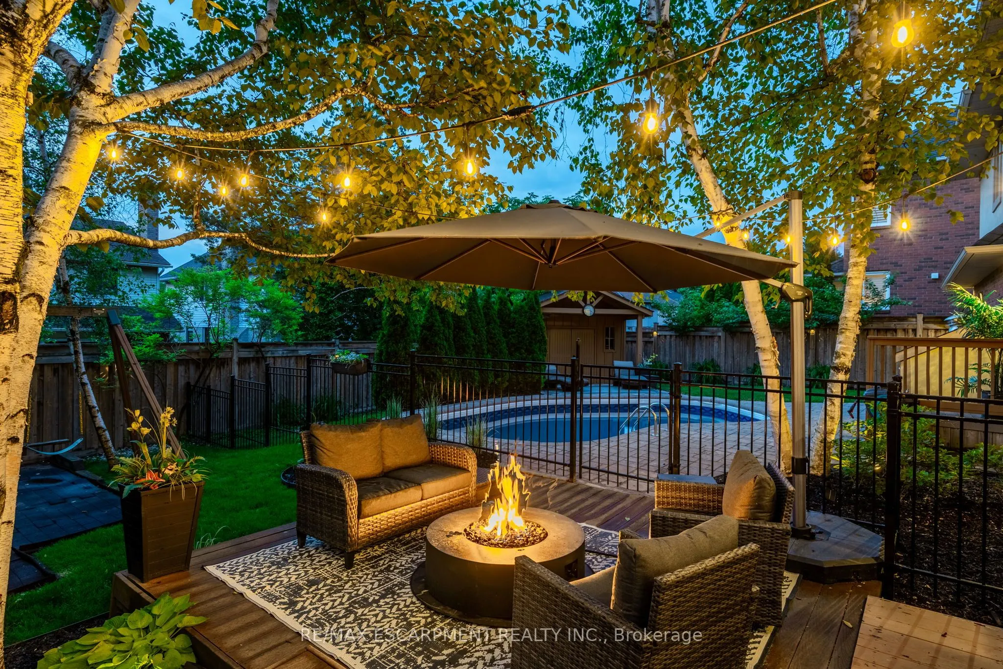 447 GOLF LINKS Road