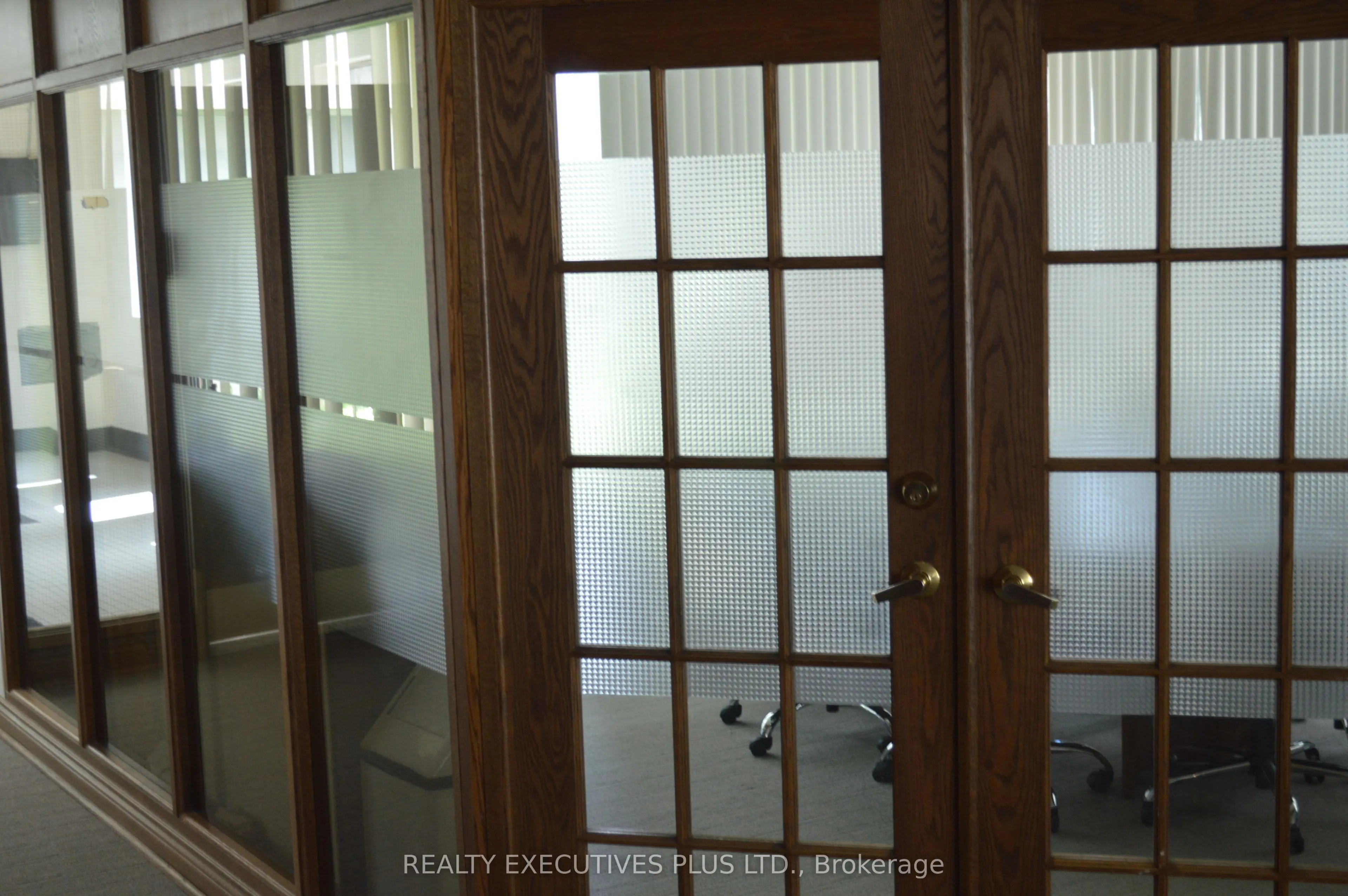 530 Laurier Avenue W, #403