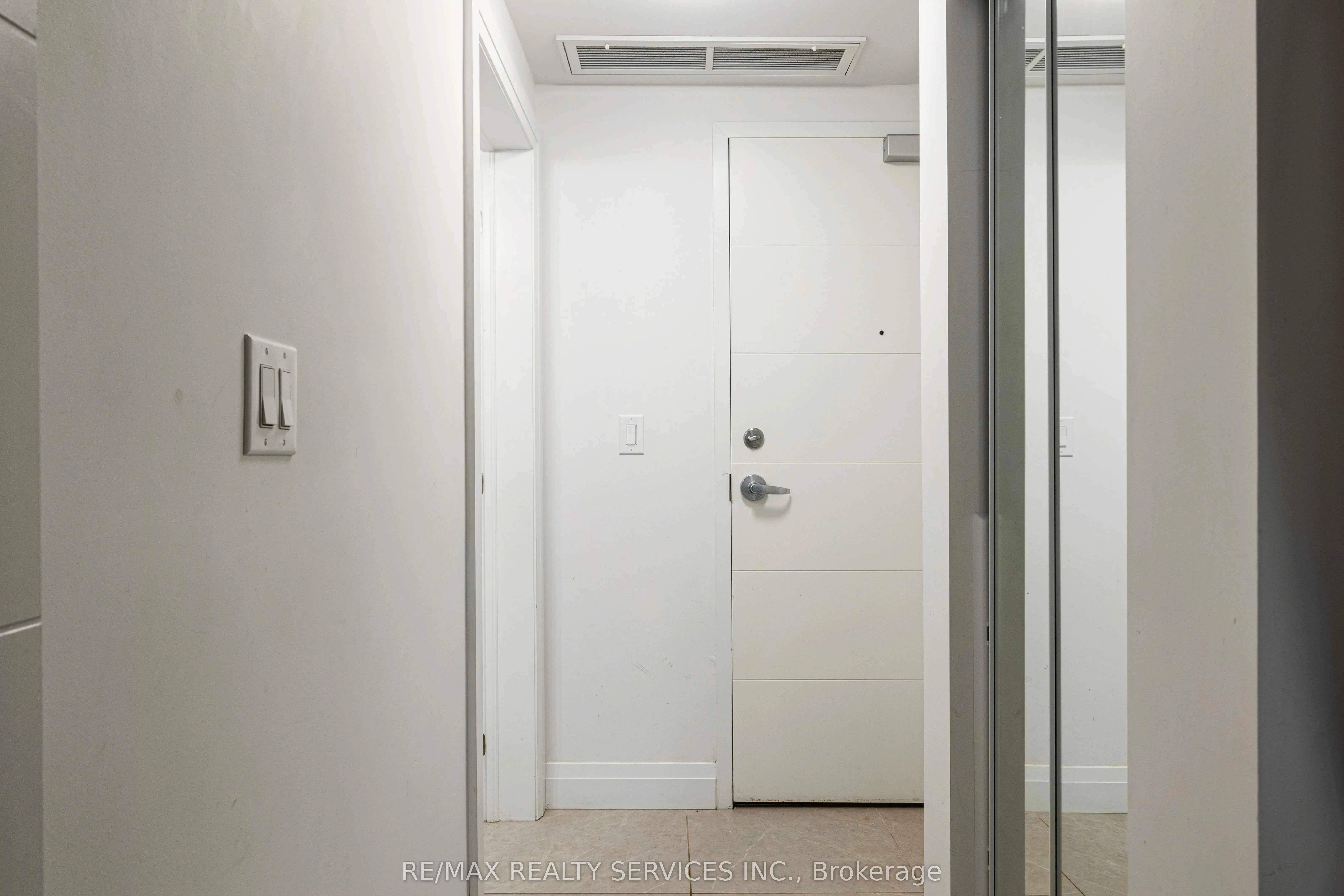 652 Princess Street, #522