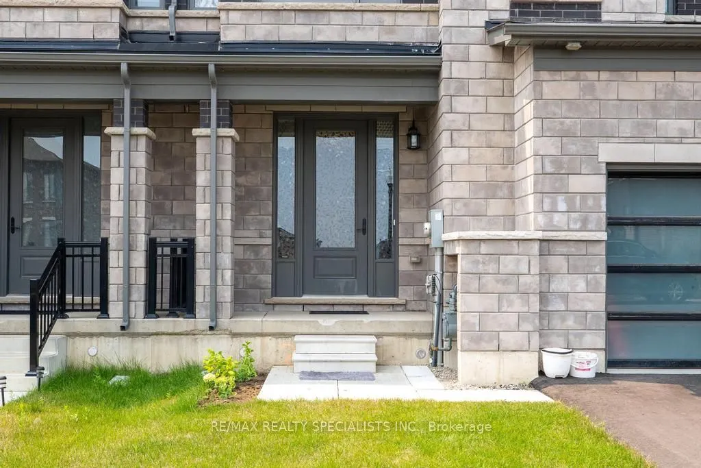 257 Harwood Avenue