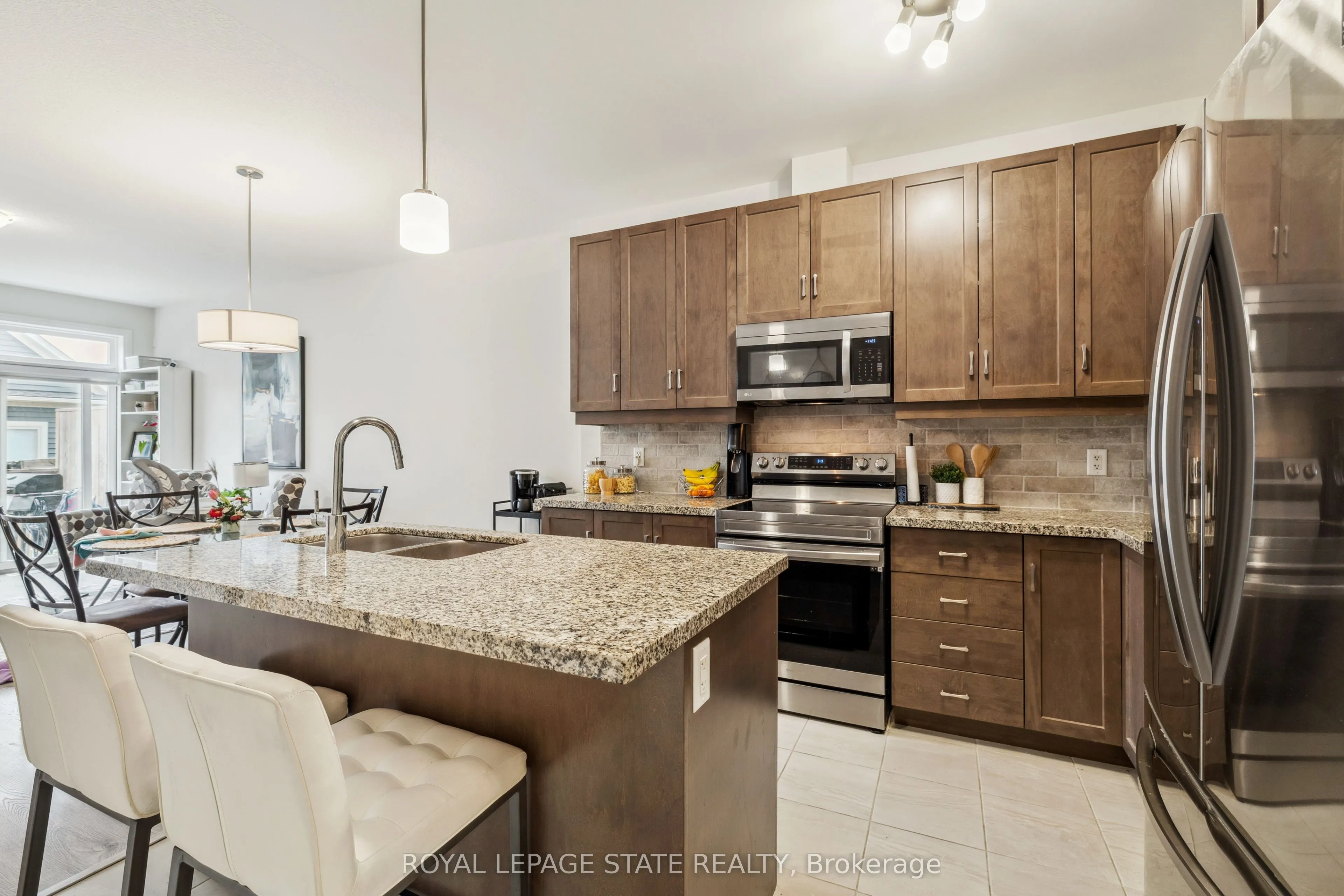 18 South Coast Circle