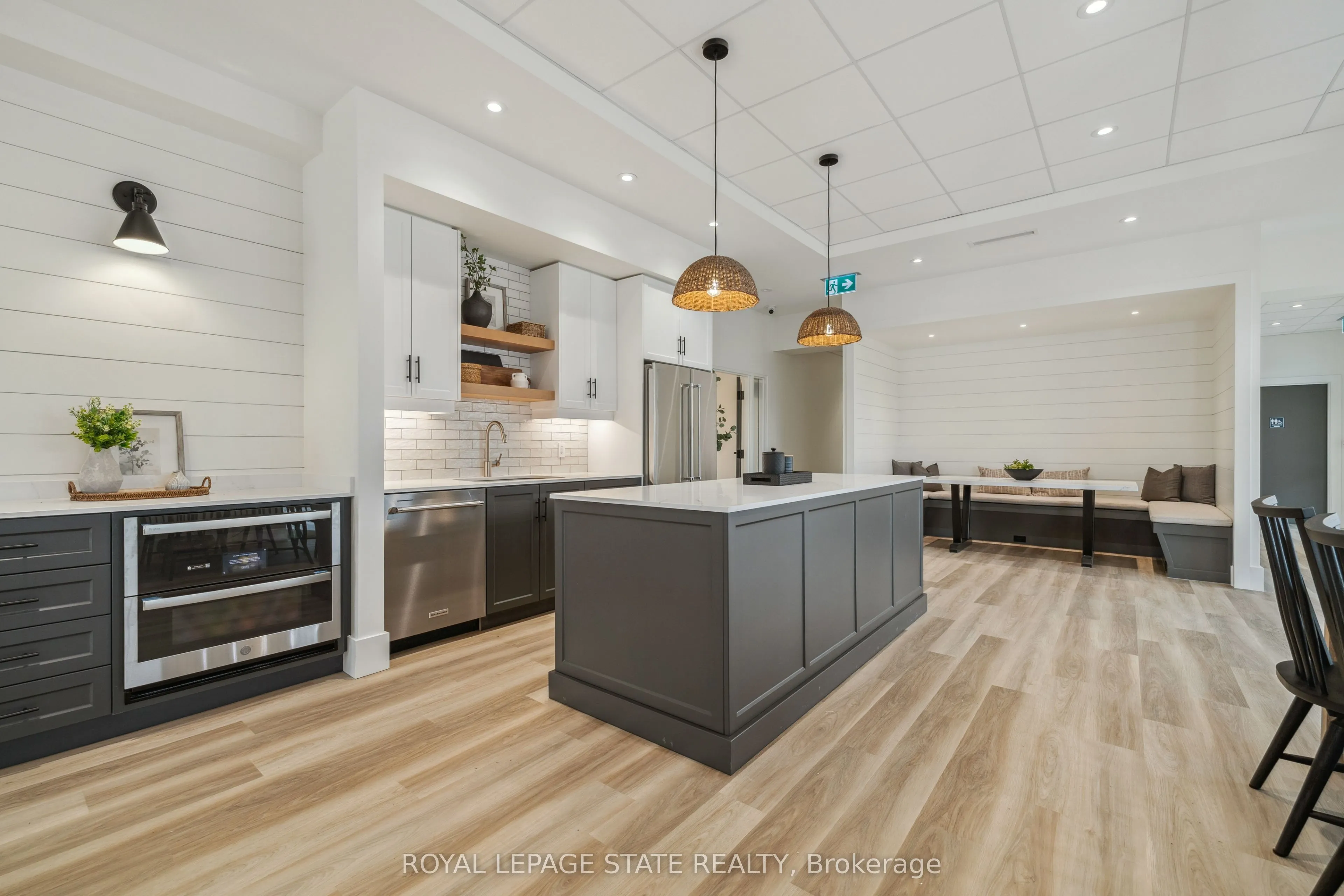 18 South Coast Circle