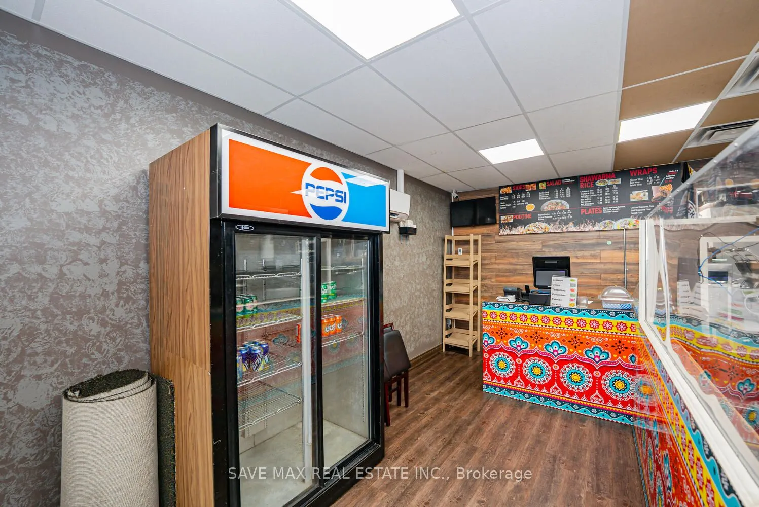 1010 King Street E