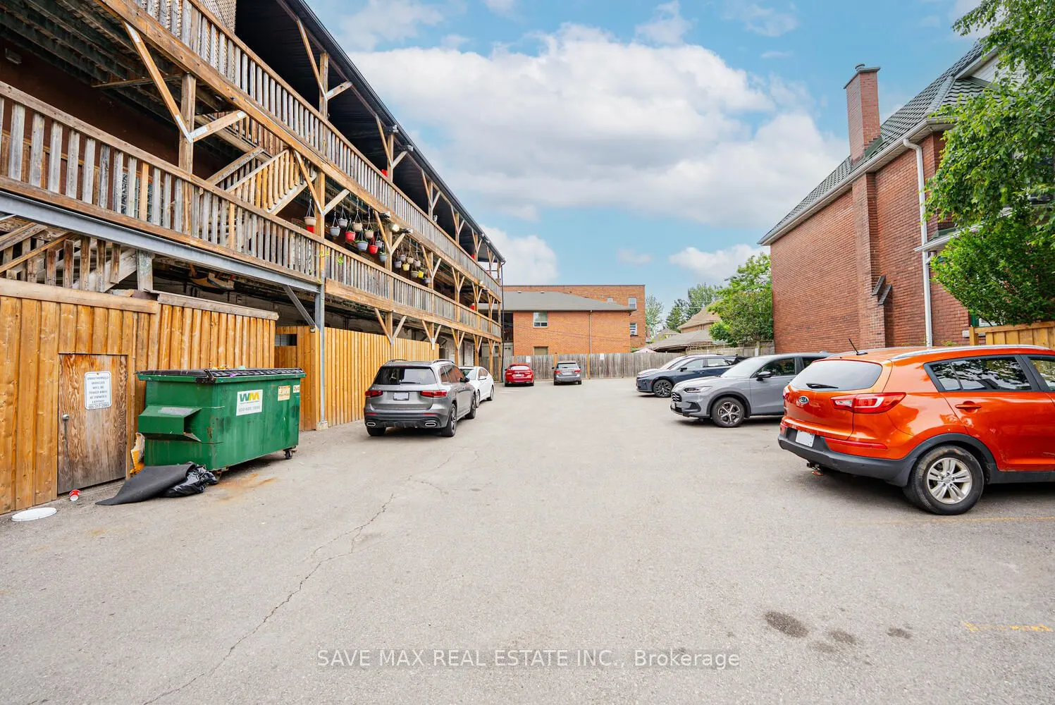 1010 King Street E